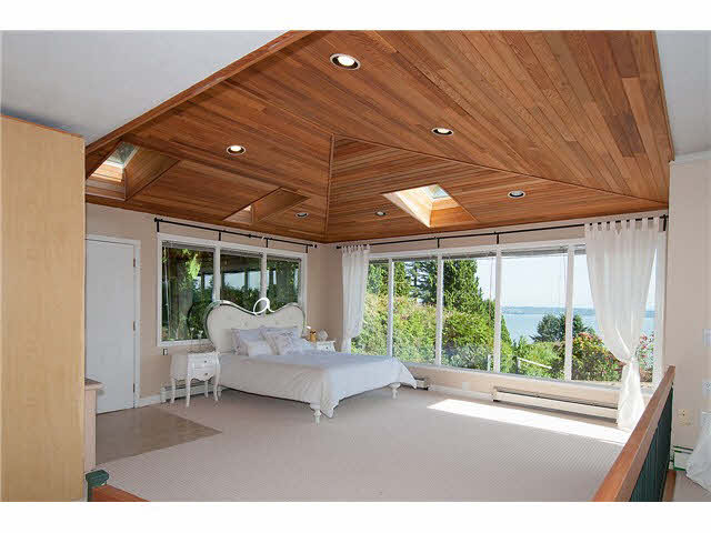 2555 Rosebery Avenue, West Vancouver, BC 18