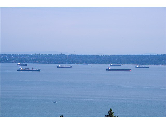 2555 Rosebery Avenue, West Vancouver, BC 6