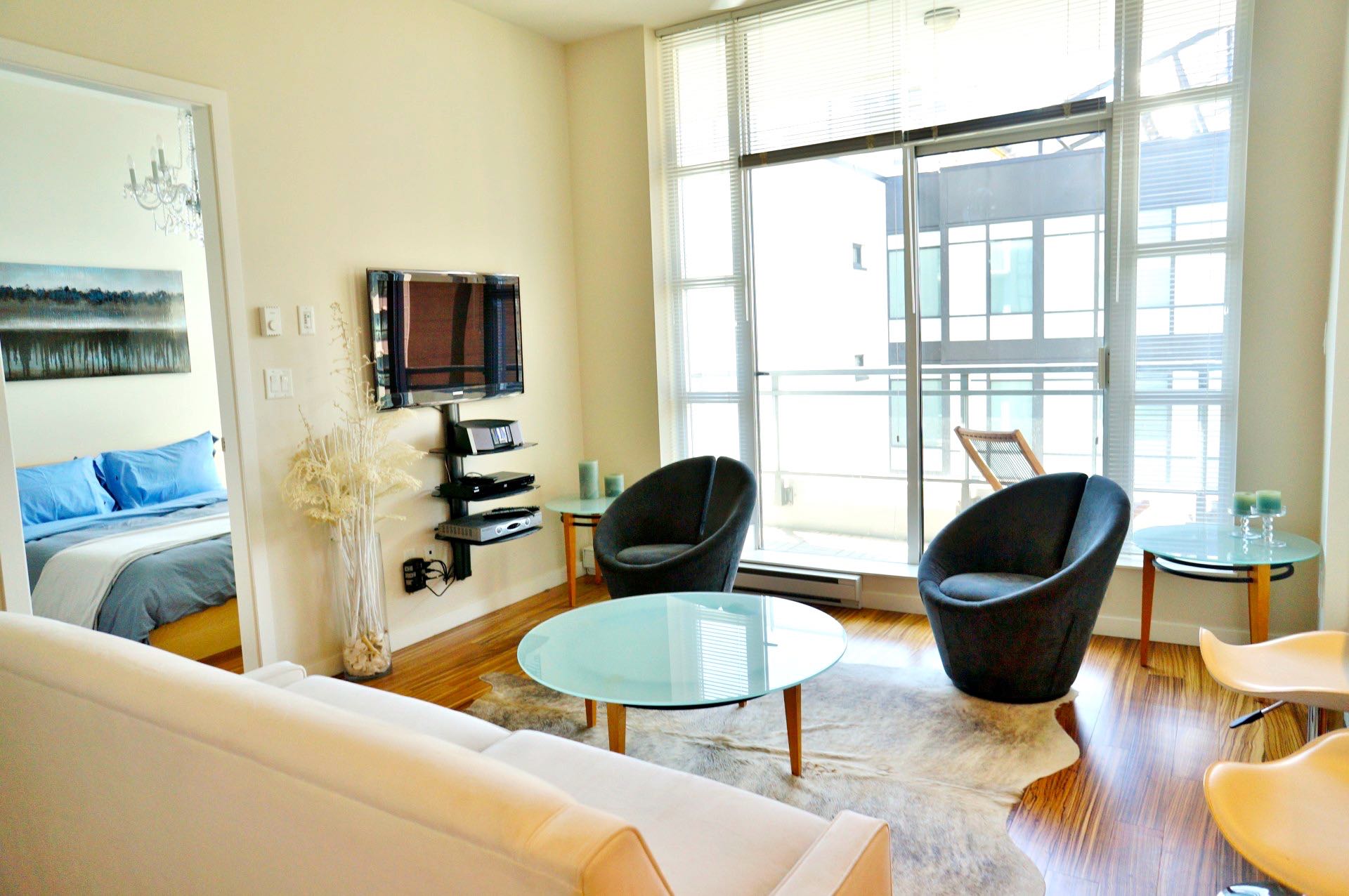 1205 Howe Street, Vancouver, BC 3