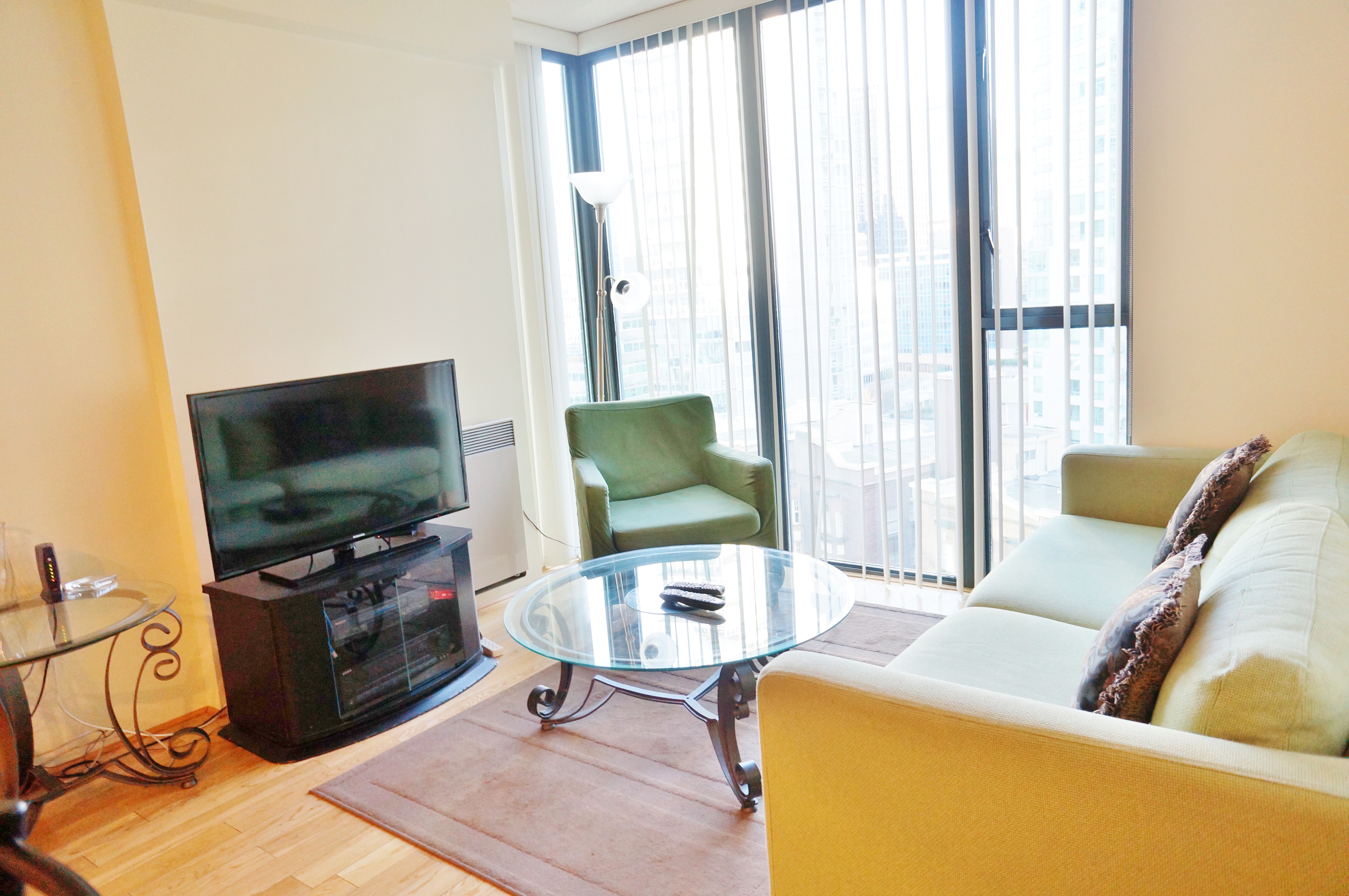 1331 W Georgia St., Vancouver, BC 3