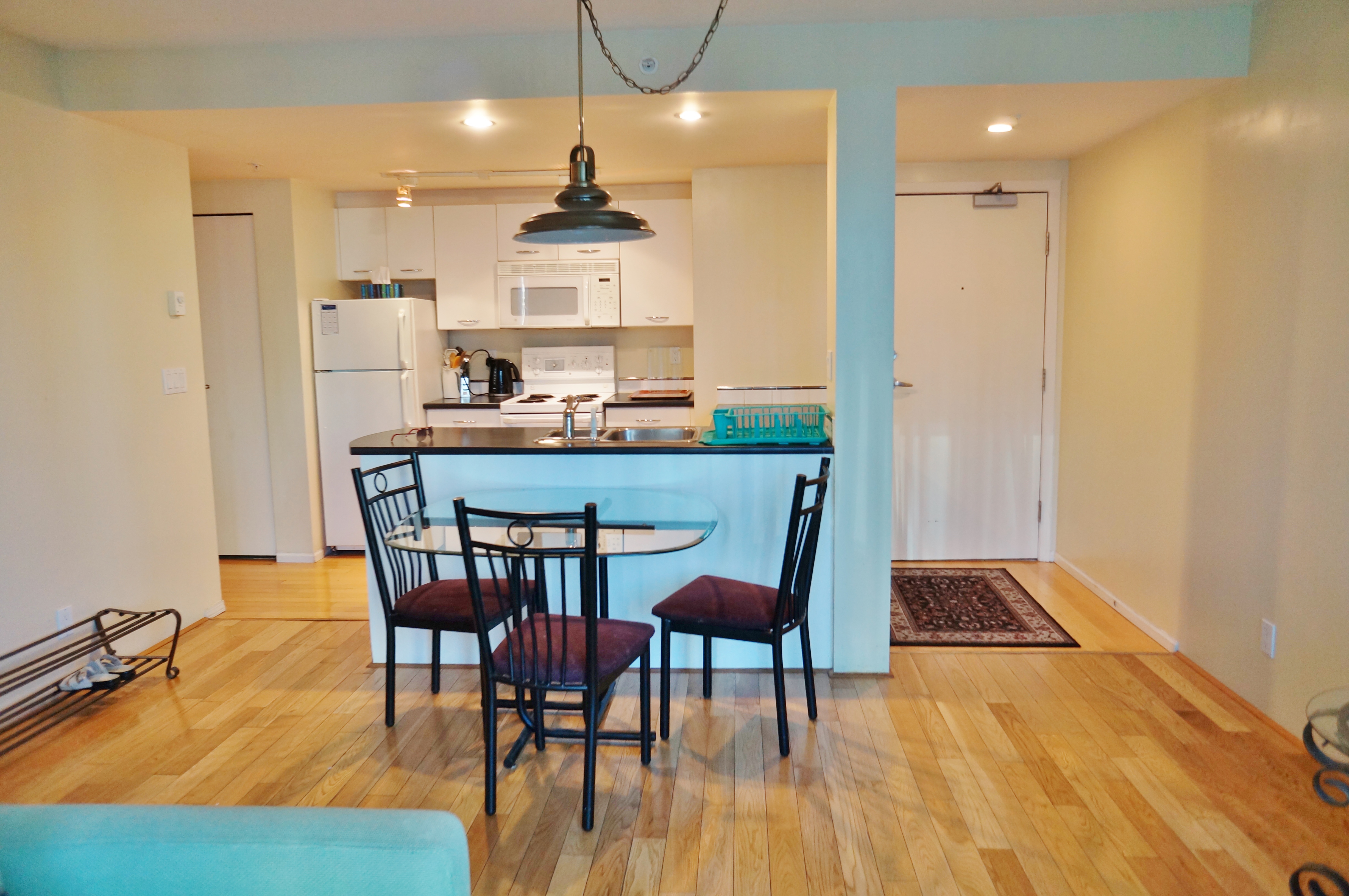 1331 W Georgia St., Vancouver, BC 4