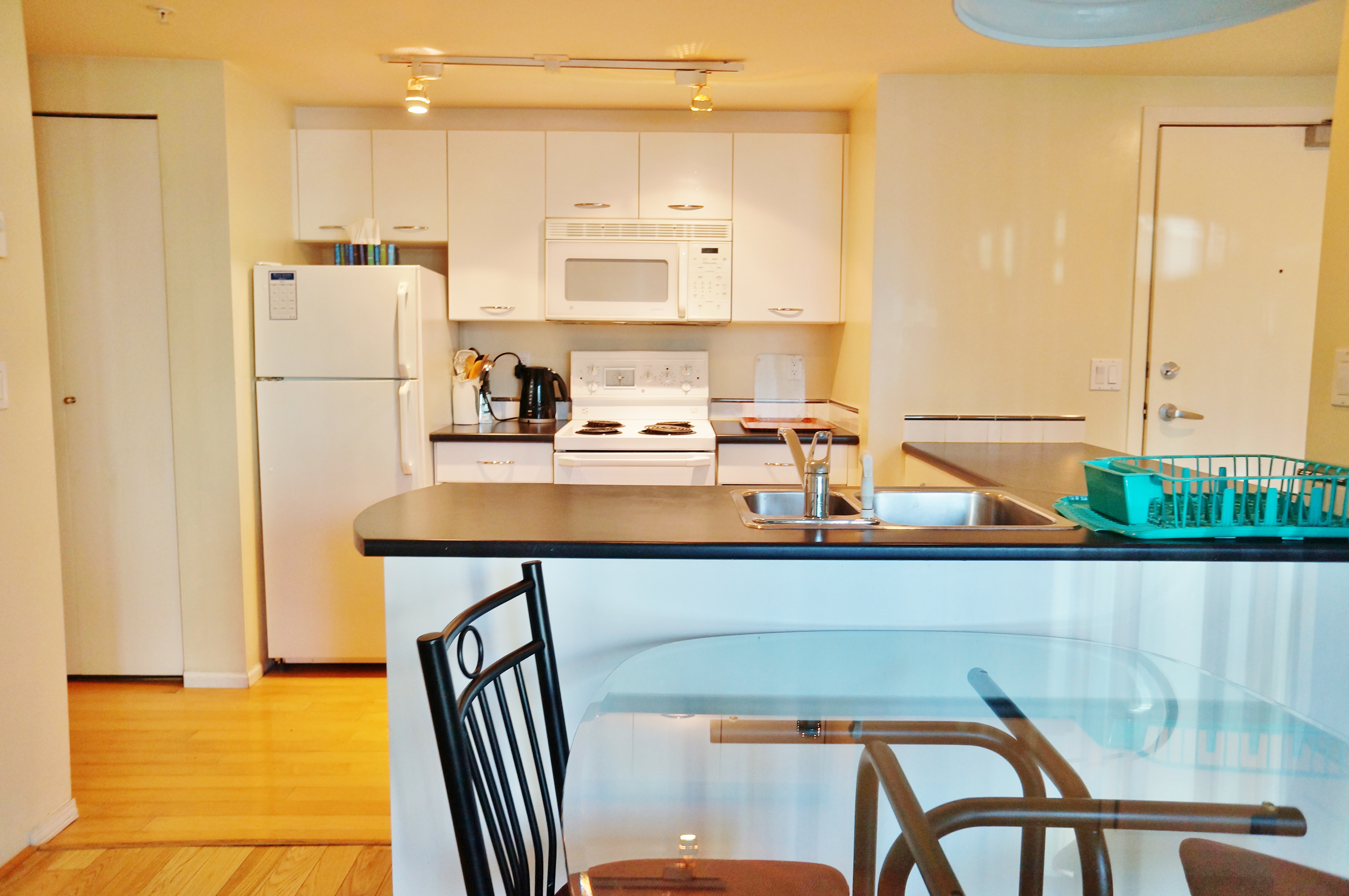 1331 W Georgia St., Vancouver, BC 5