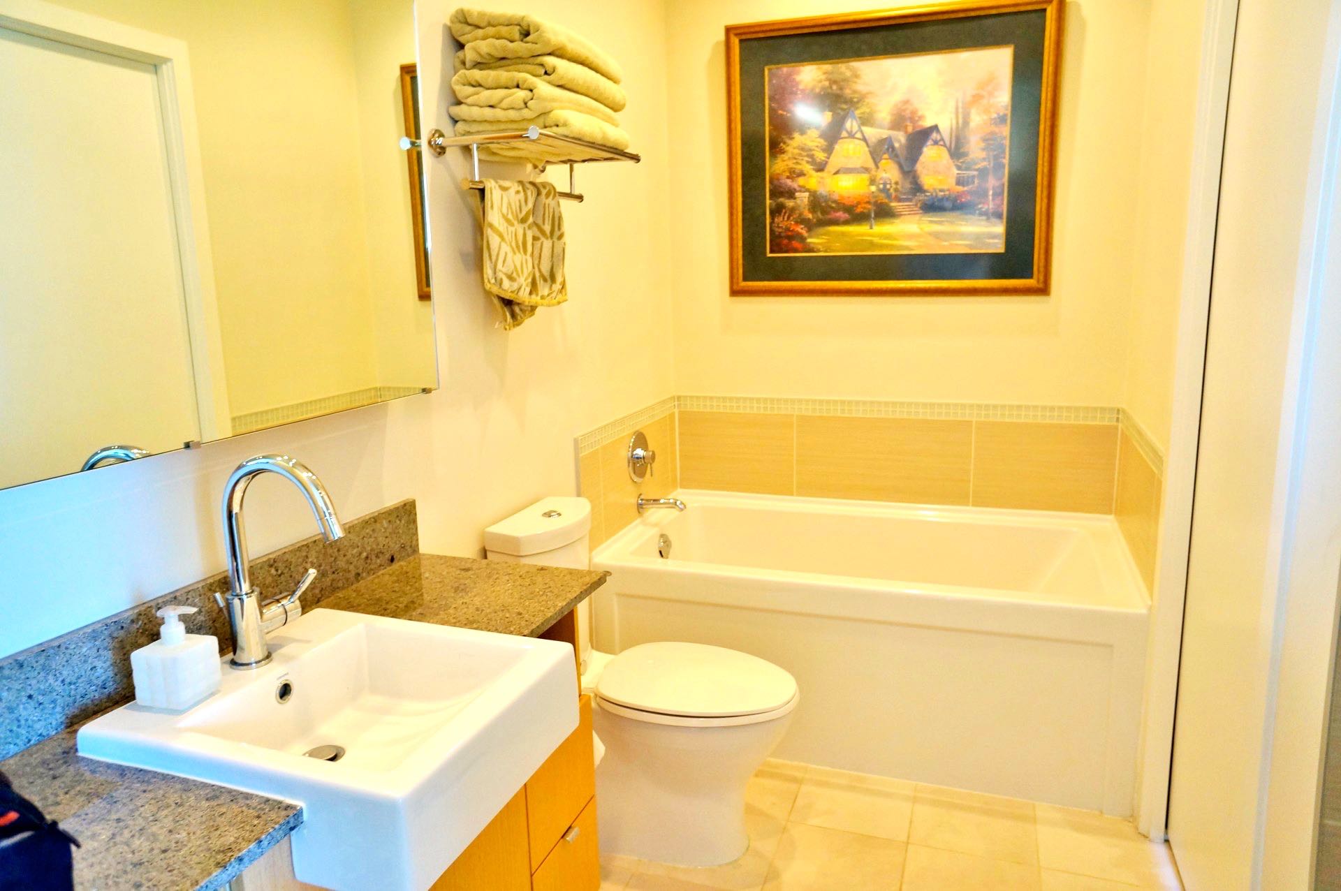 1205 Howe Street, Vancouver, BC 8
