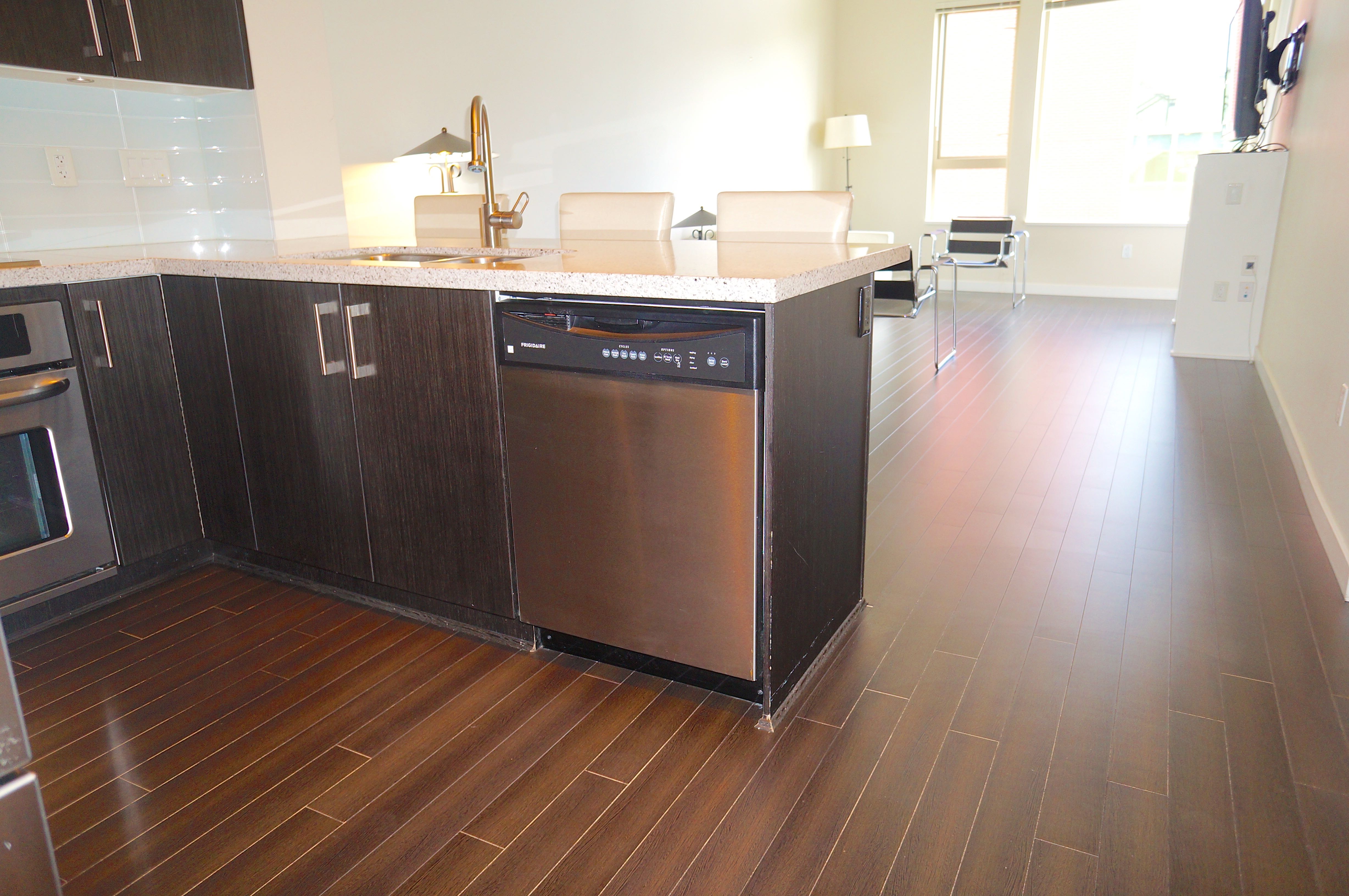 119 W 22nd Street, North Vancouver 6