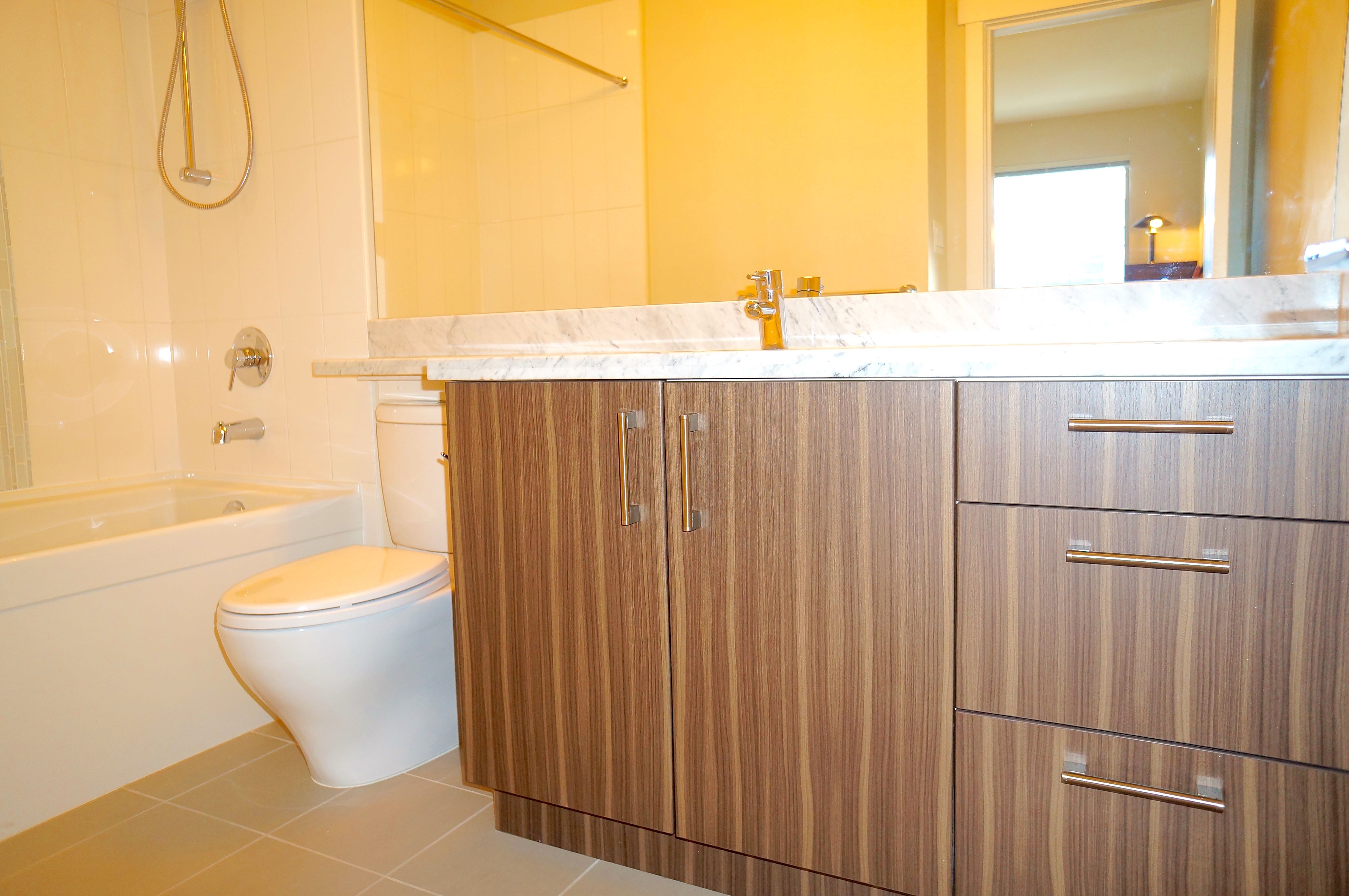 119 W 22nd Street, North Vancouver 9
