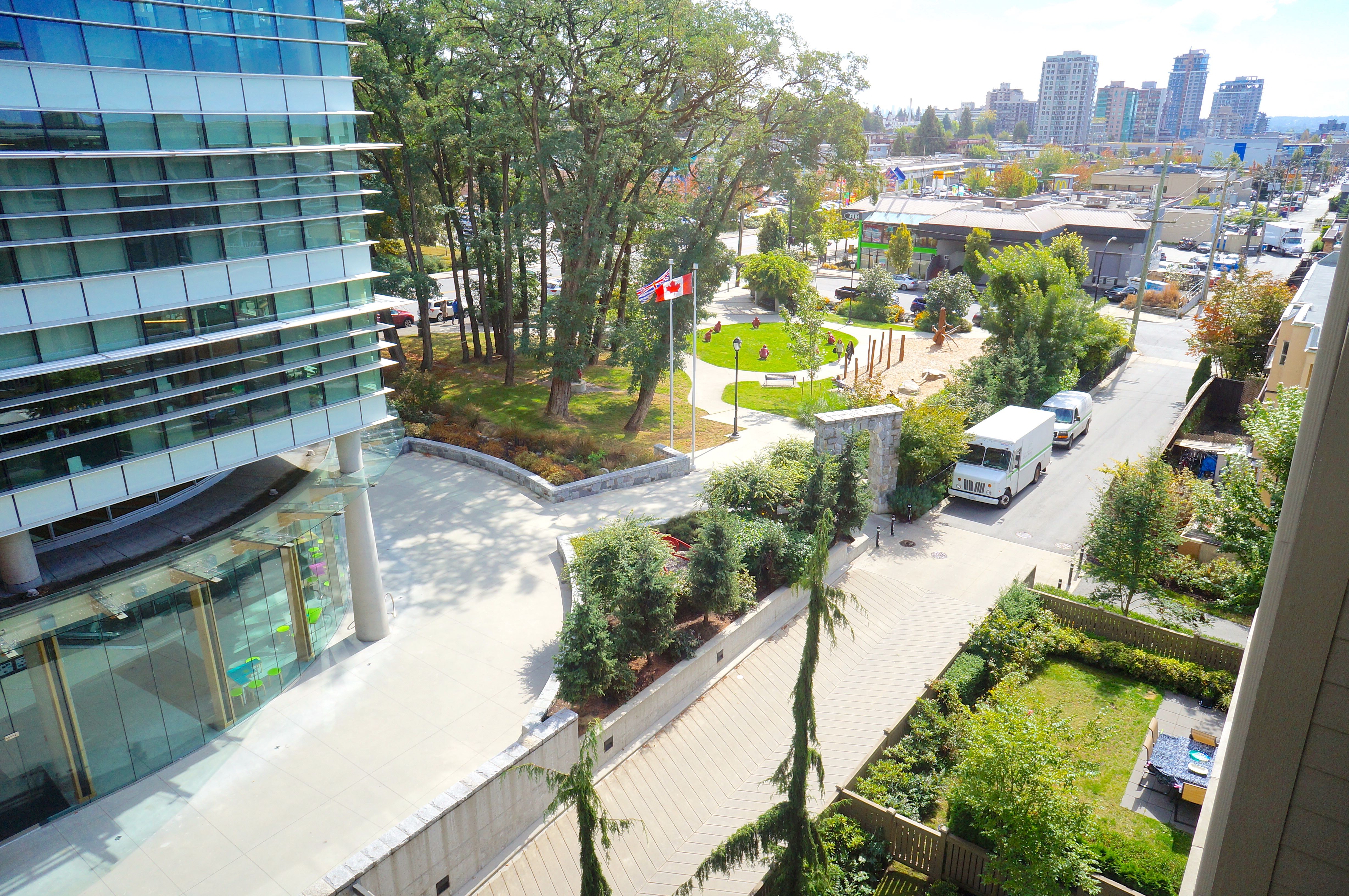 119 W 22nd Street, North Vancouver 10