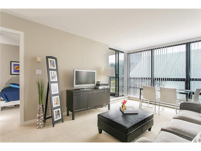 933 Hornby St Downtown Vancouver 4