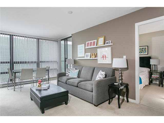 933 Hornby St Downtown Vancouver 5