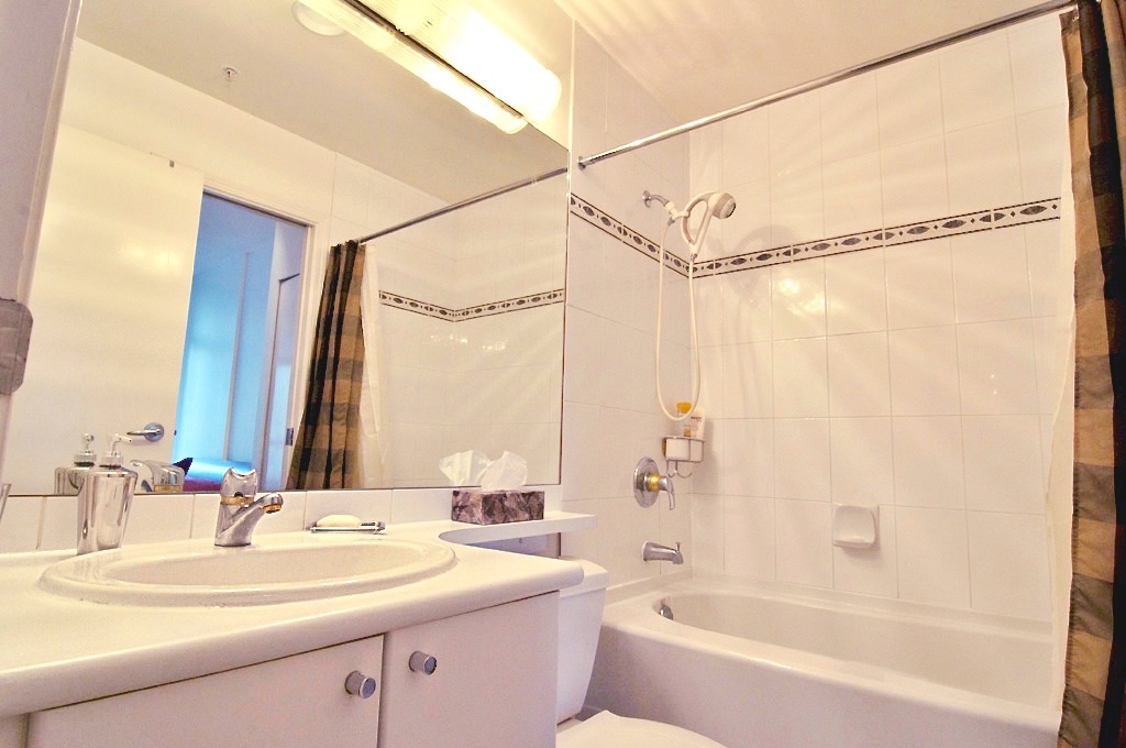 1239 W Georgia St Downtown Vancouver 9