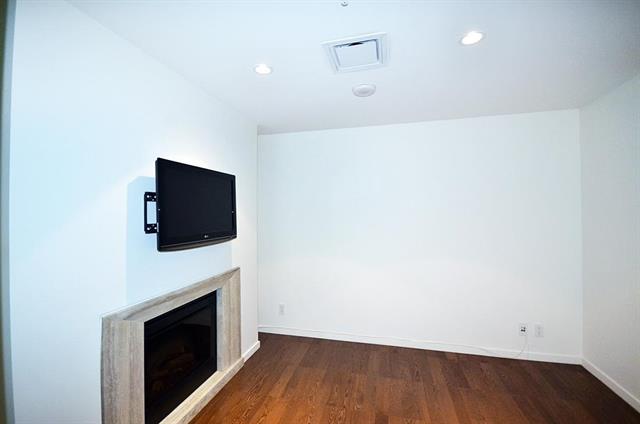 1011 West Cordova, Vancouver 5