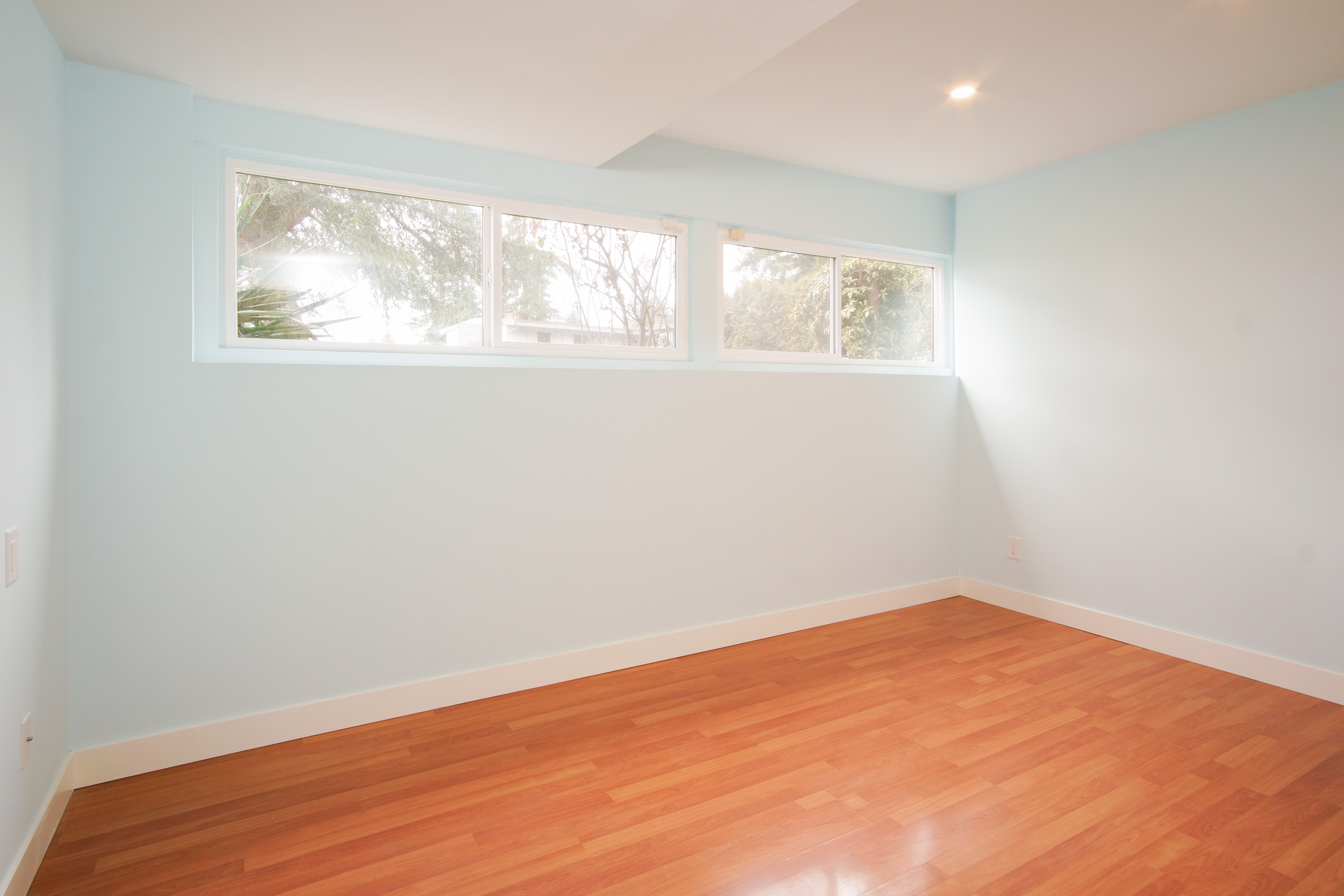 516 Ellis Street, North Vancouver 14