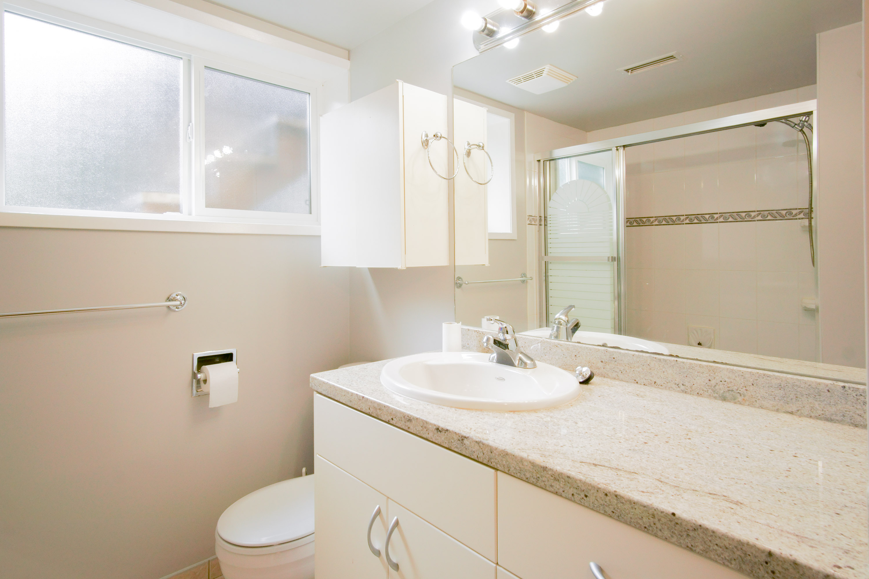 516 Ellis Street, North Vancouver 15