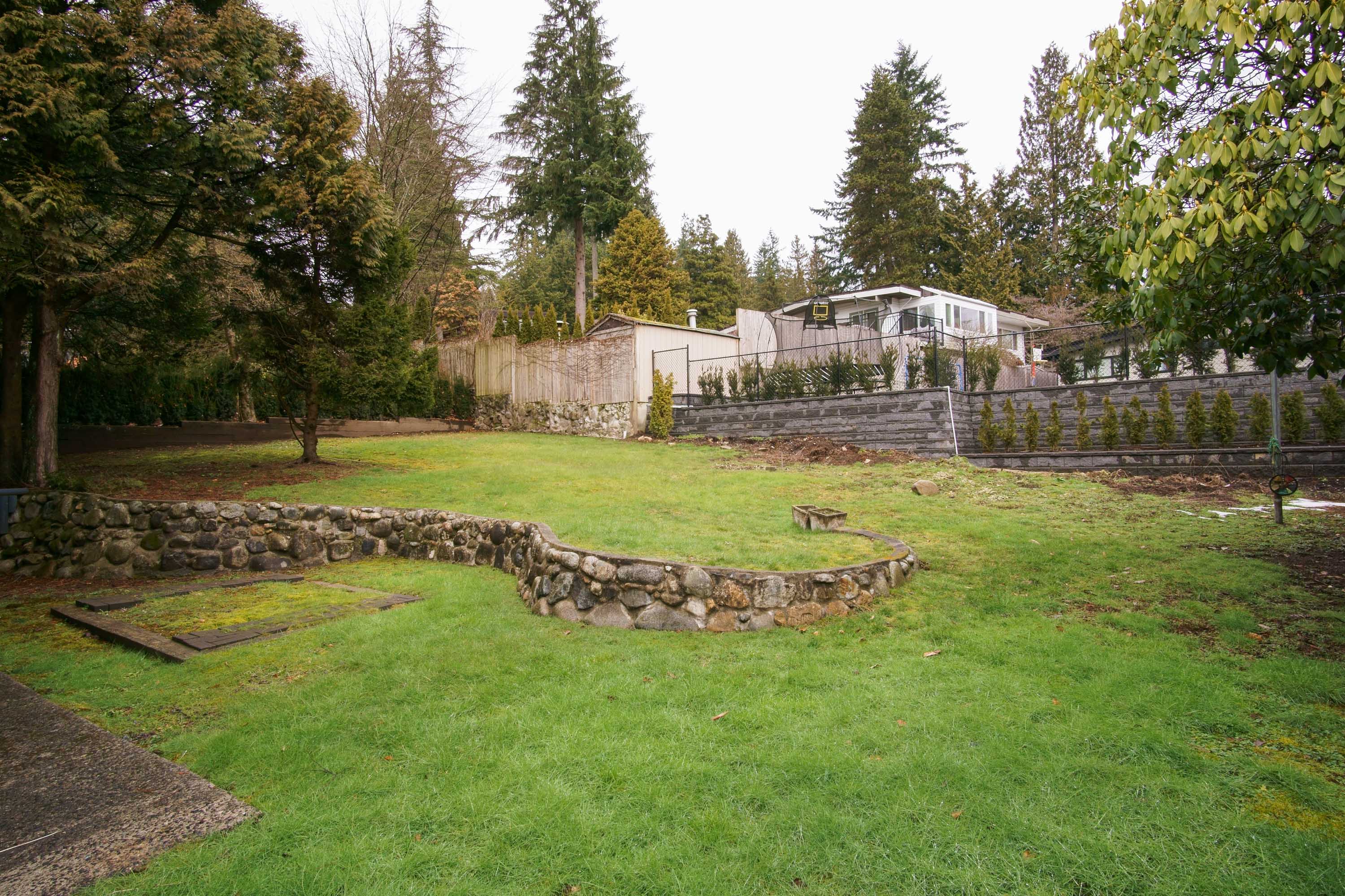 516 Ellis Street, North Vancouver 19