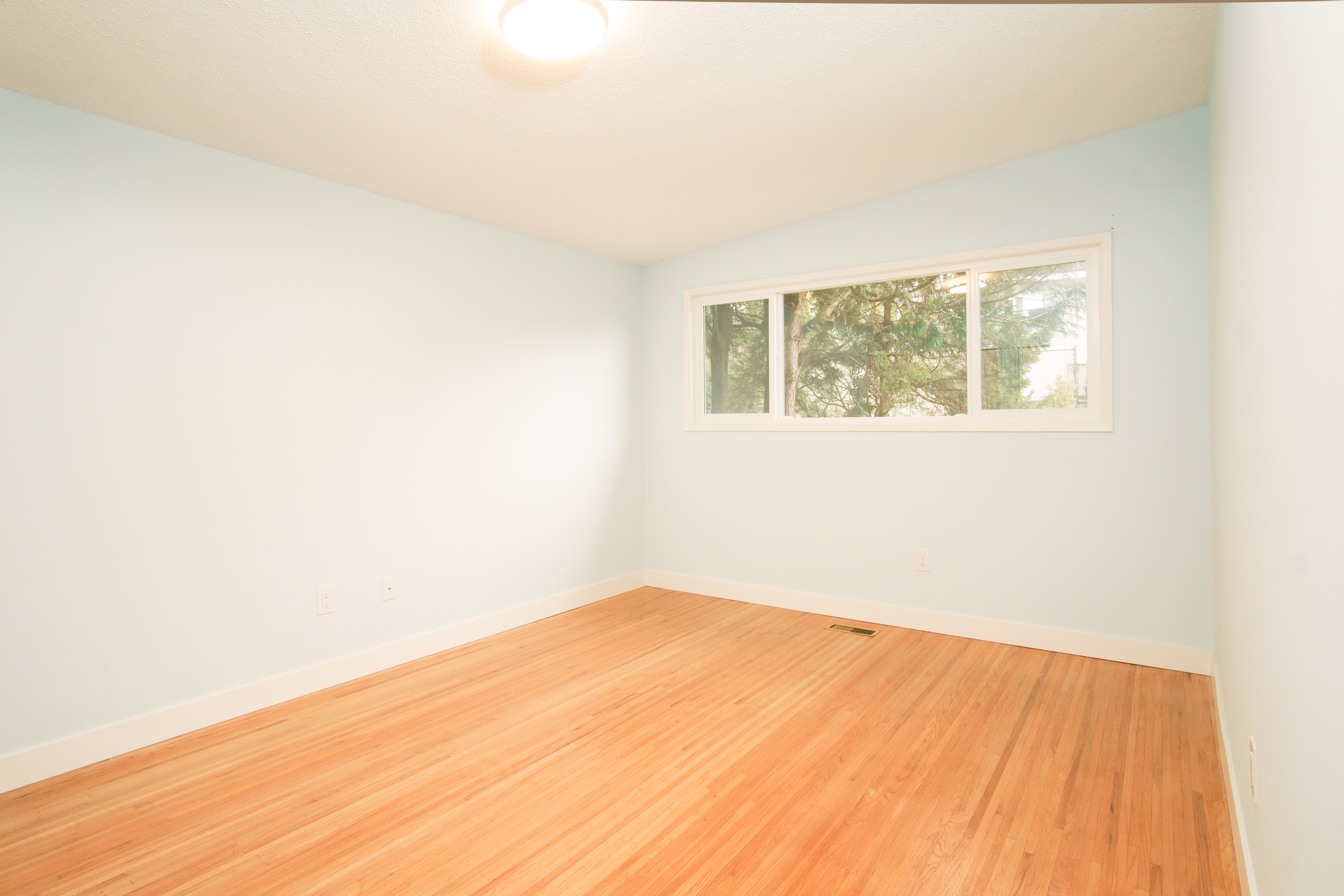 516 Ellis Street, North Vancouver 9