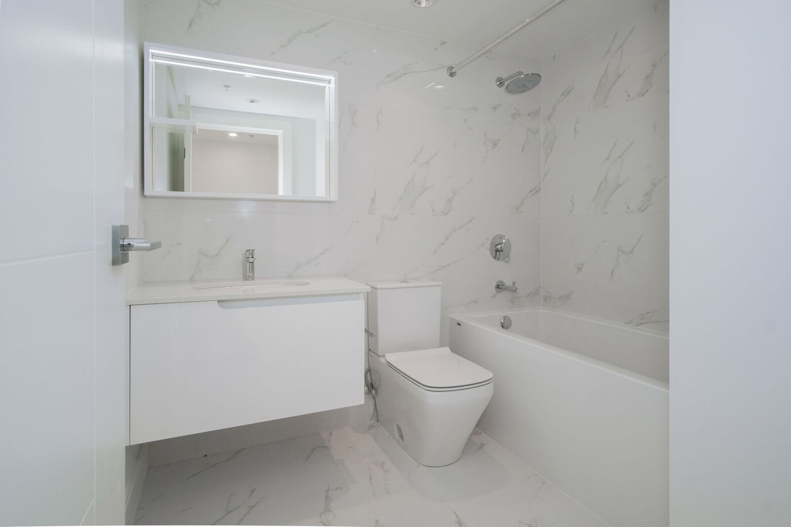2239 W 7th Kitsilano Vancouver 5