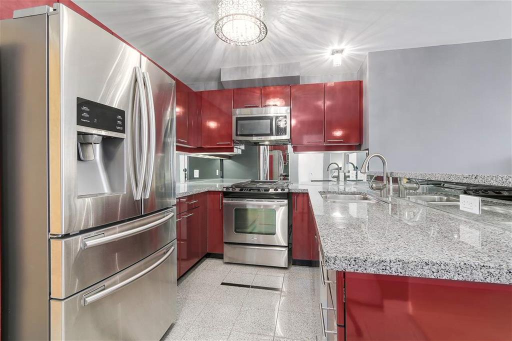 1328 W Pender St, Vancouver 7