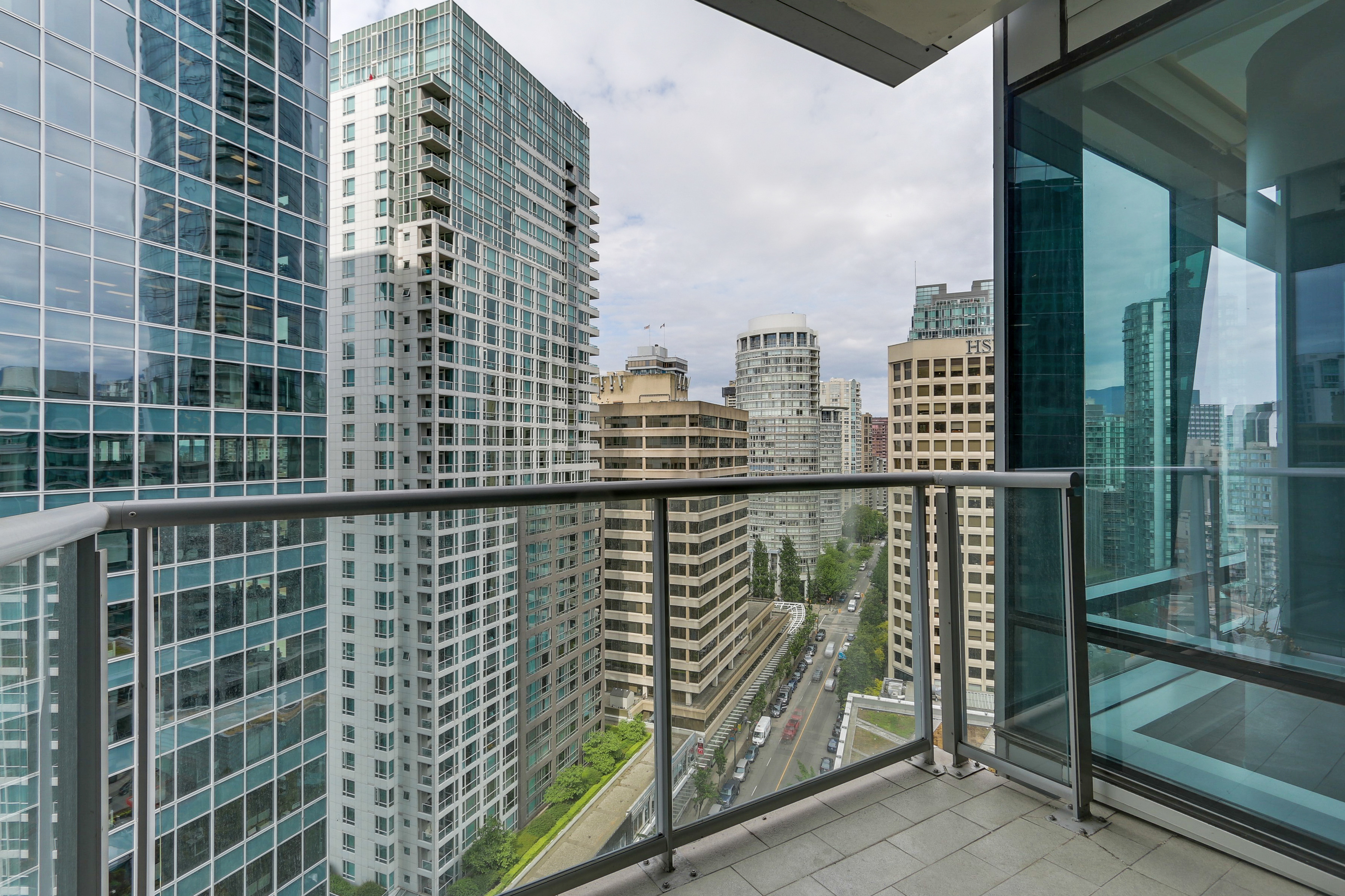 1111 Alberni St Downtown Vancouver 14