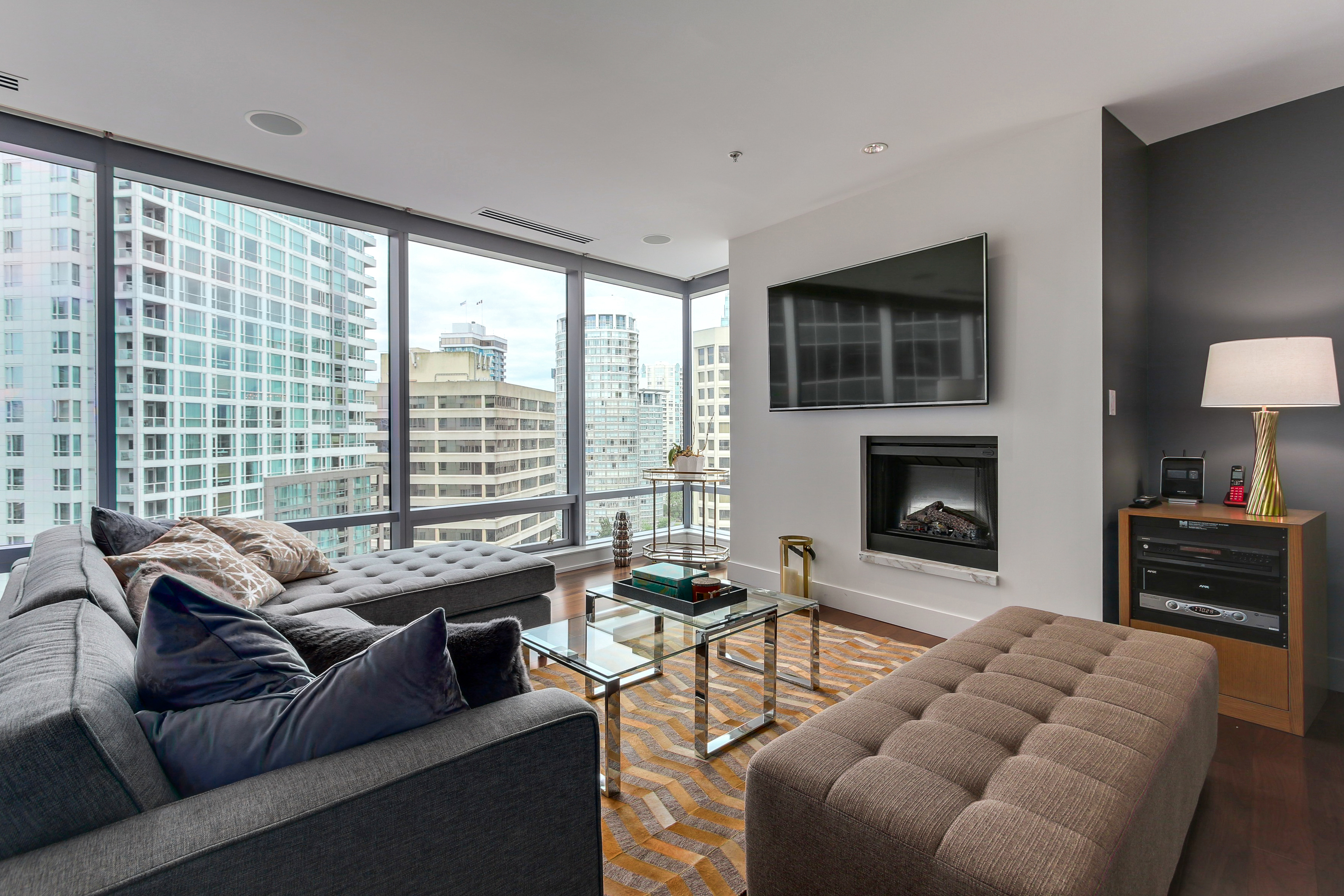 1111 Alberni St Downtown Vancouver 4