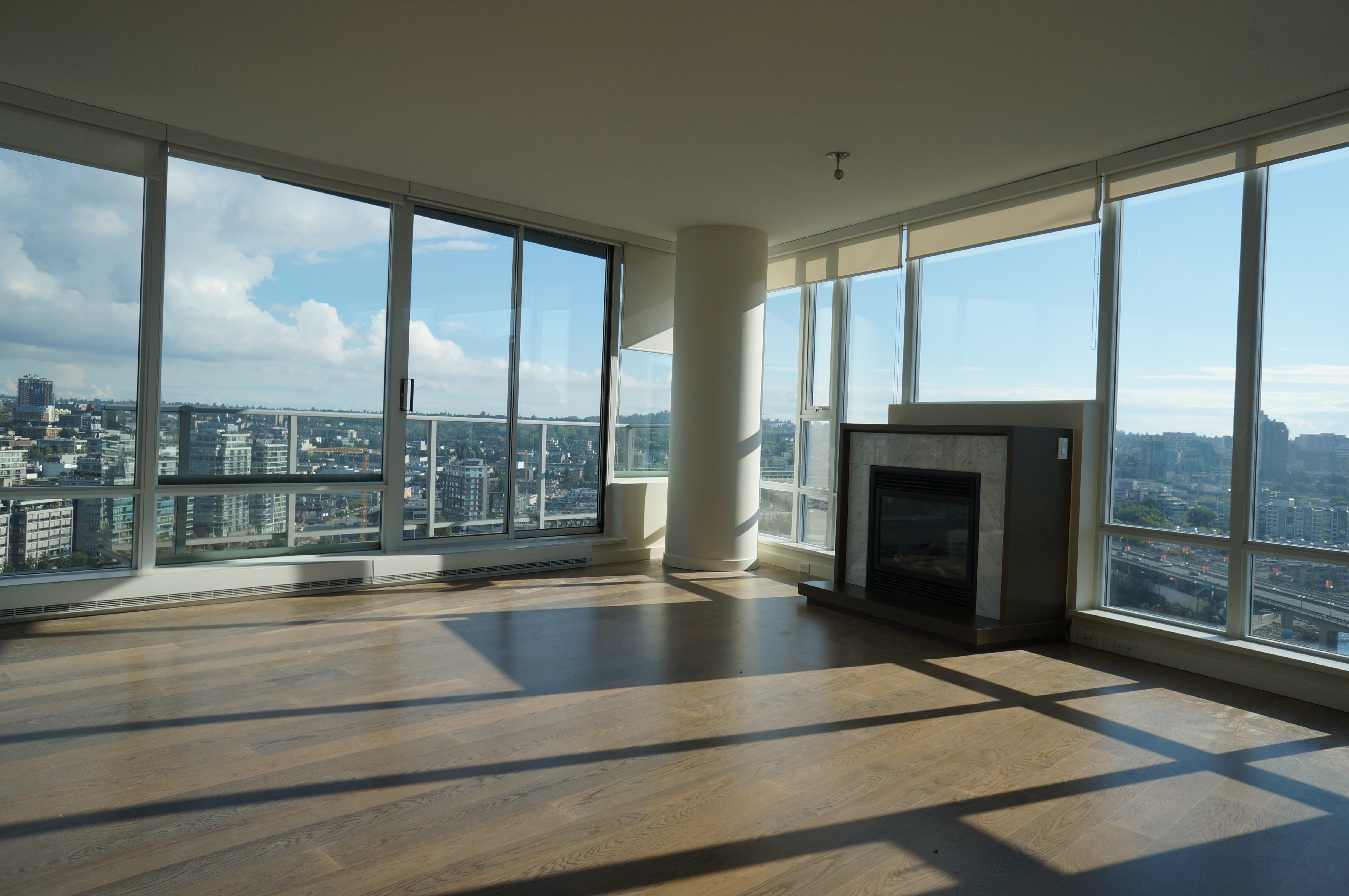 8 Smithe Mew St Downtown Vancouver 19