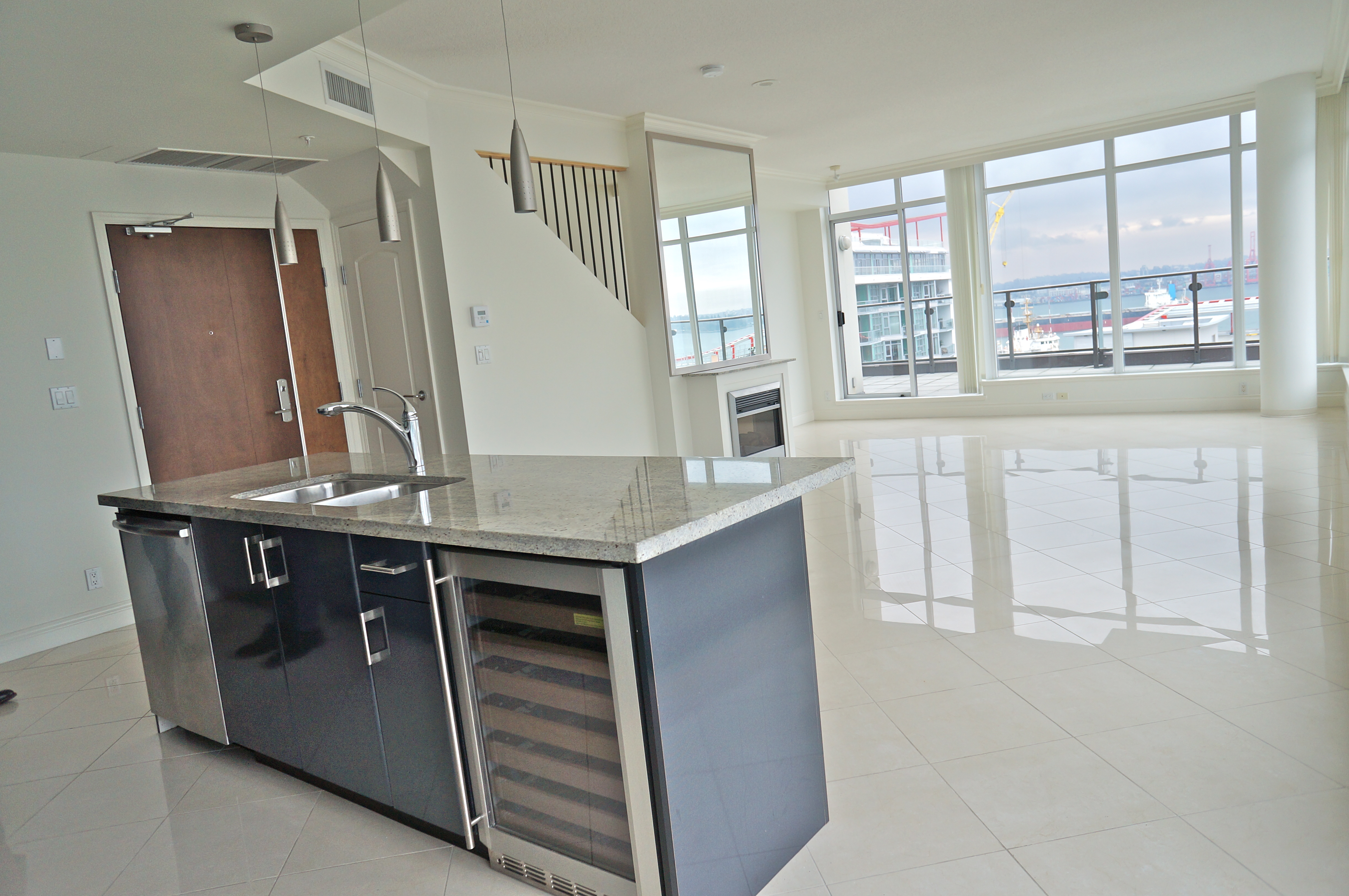 172 Victory Ship Way North Vancouver 4