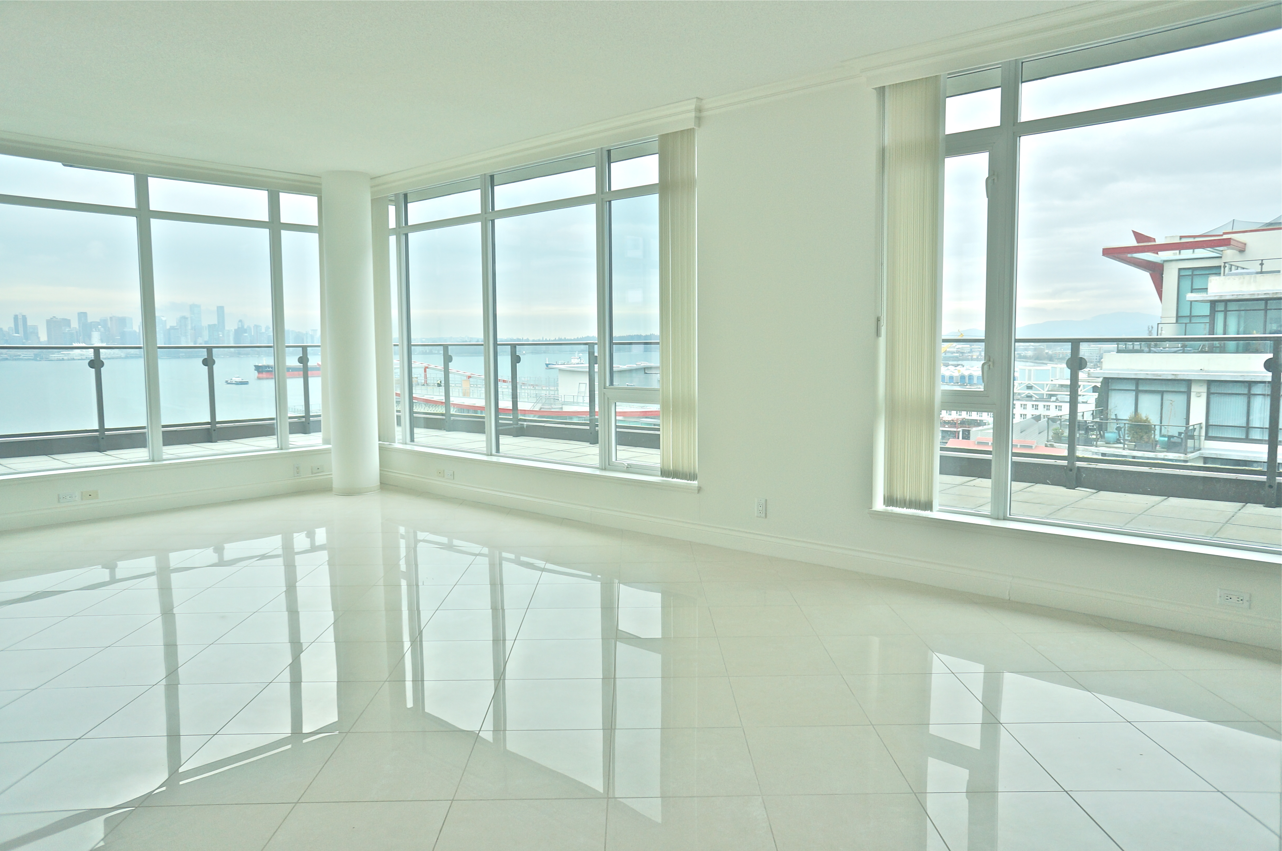 172 Victory Ship Way North Vancouver 5