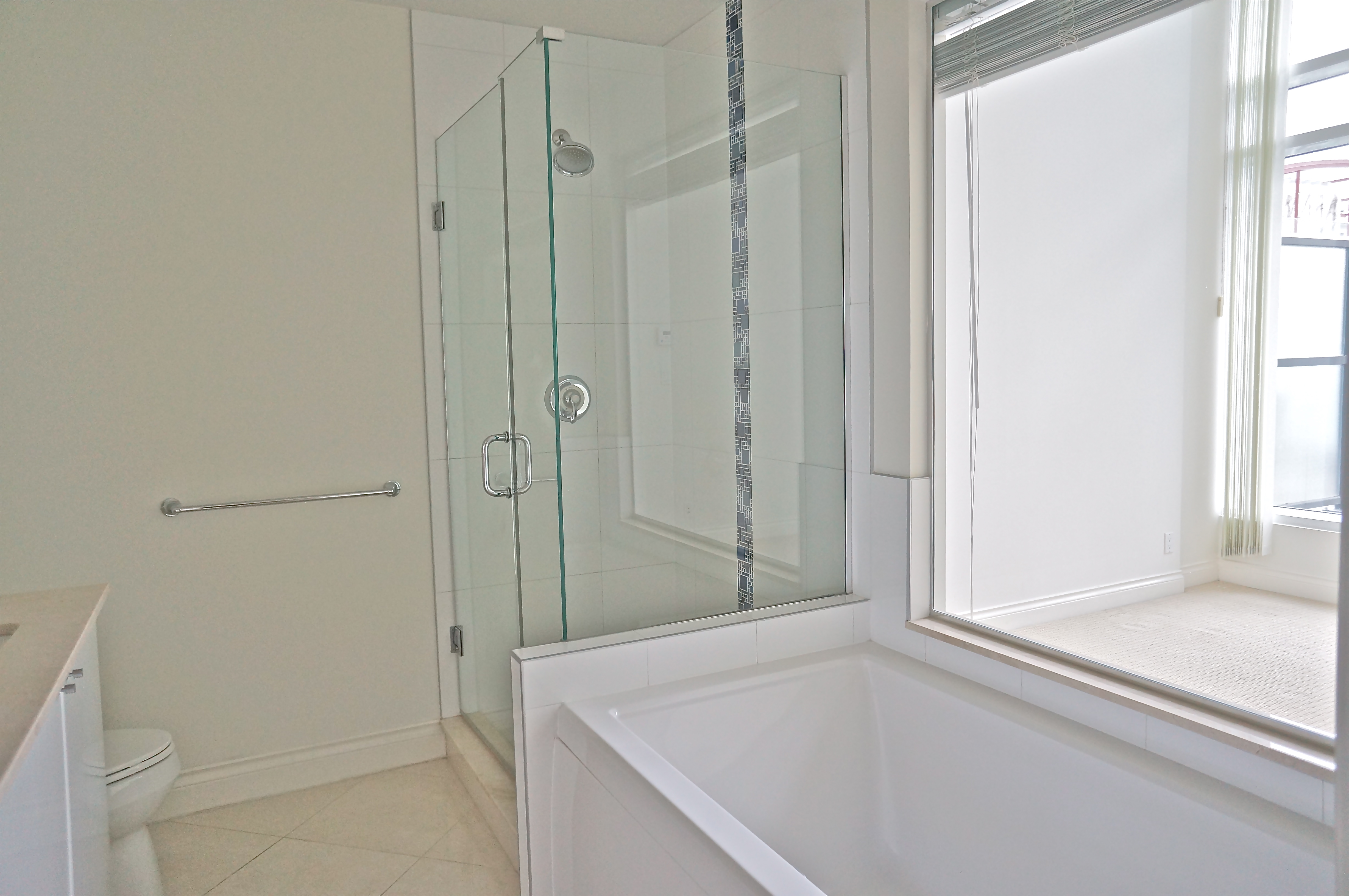 172 Victory Ship Way North Vancouver 8