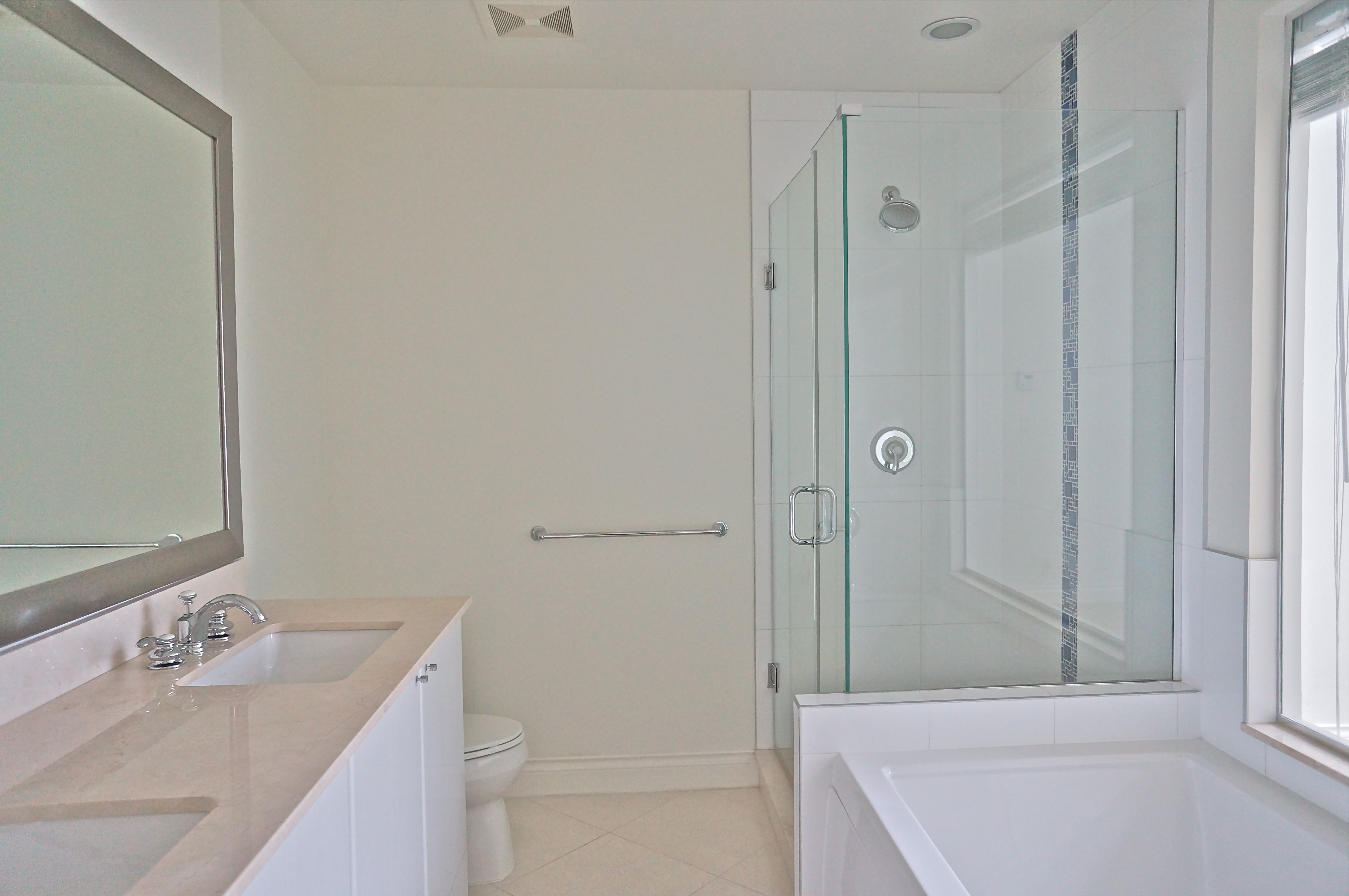 172 Victory Ship Way North Vancouver 9