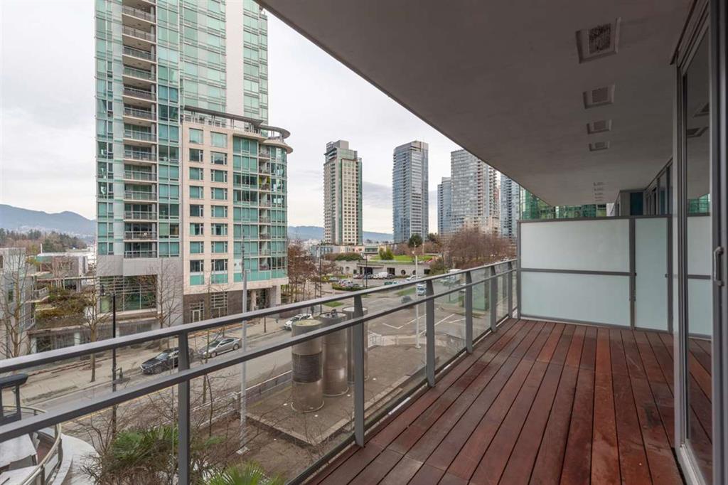 1409 W. Pender St Downtown Vancouver 8