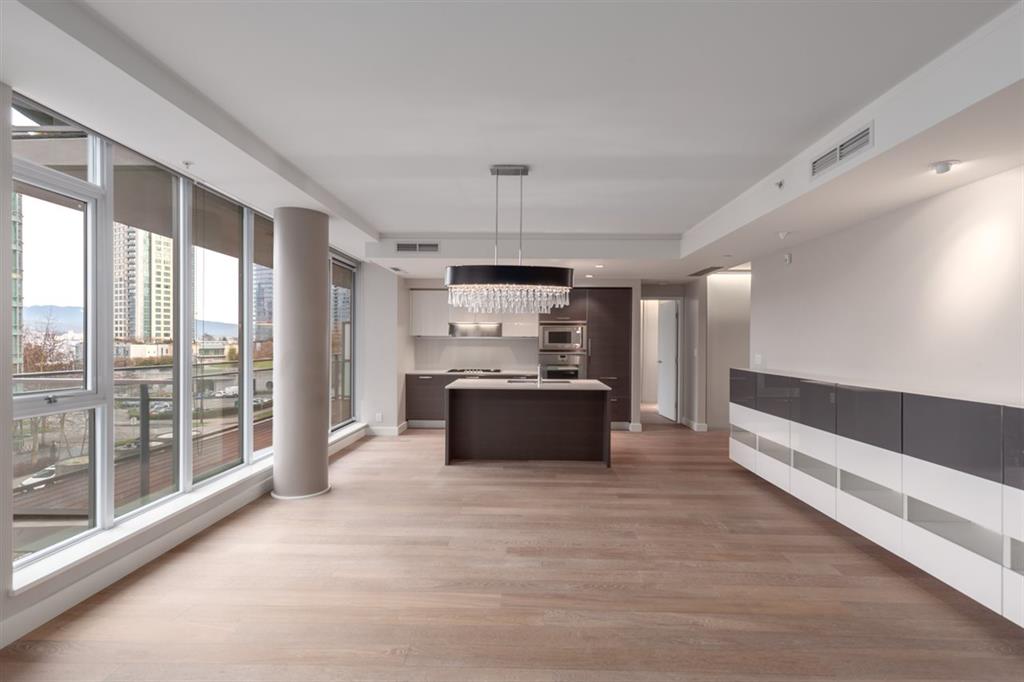 1409 W. Pender St Downtown Vancouver 4