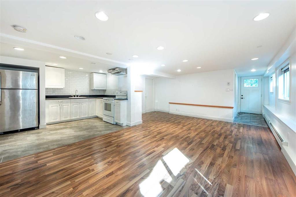 3516 West 3rd Ave Kitsilano Vancouver 17