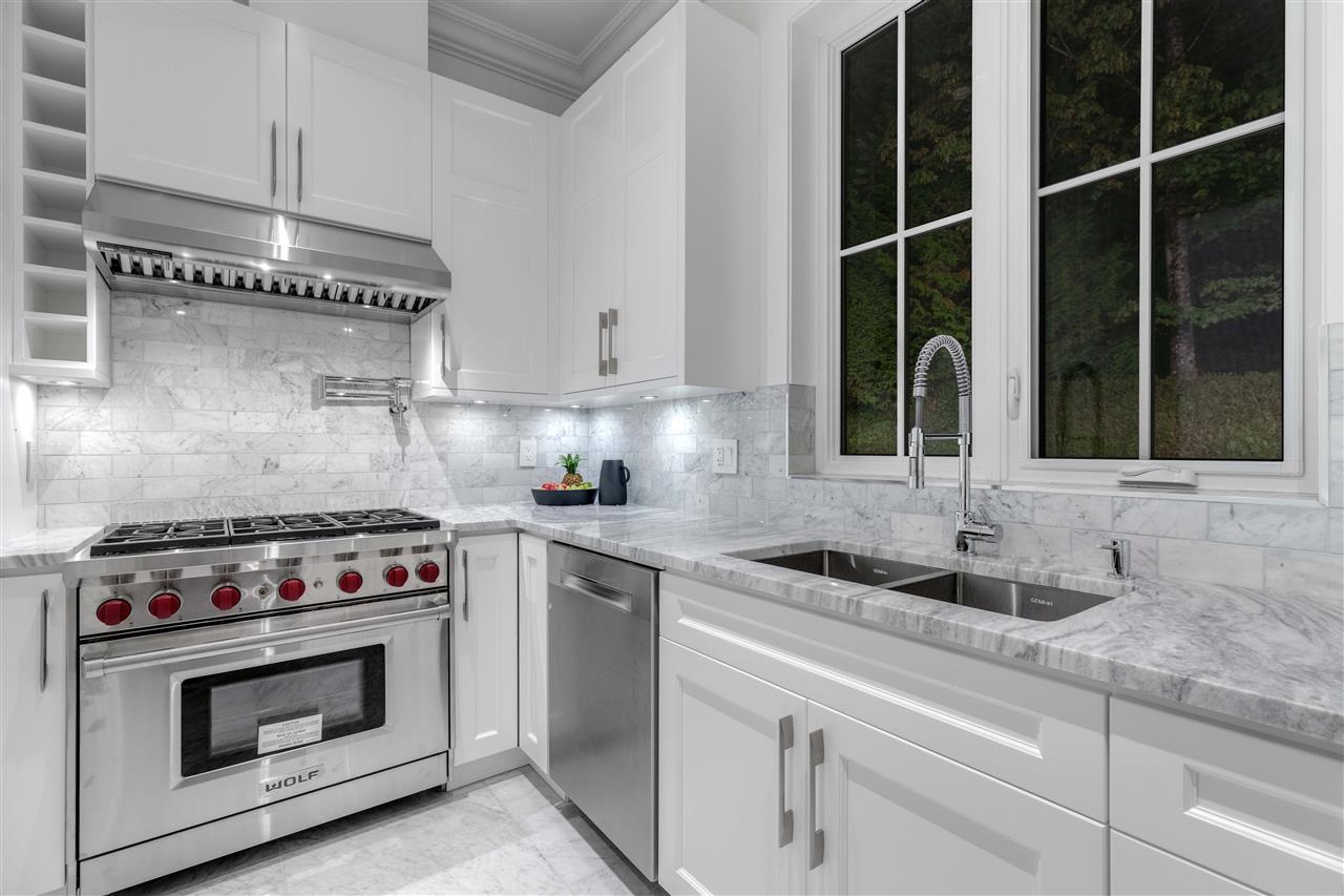 1595 19th st West Vancouver 8