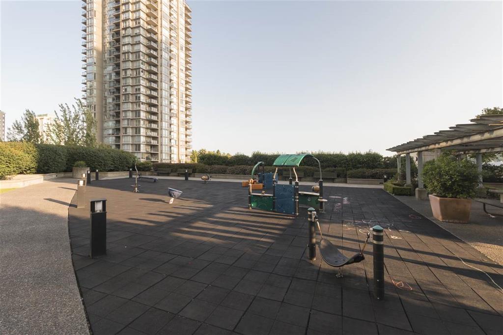 2978 Glen Drive, Coquitlam 9