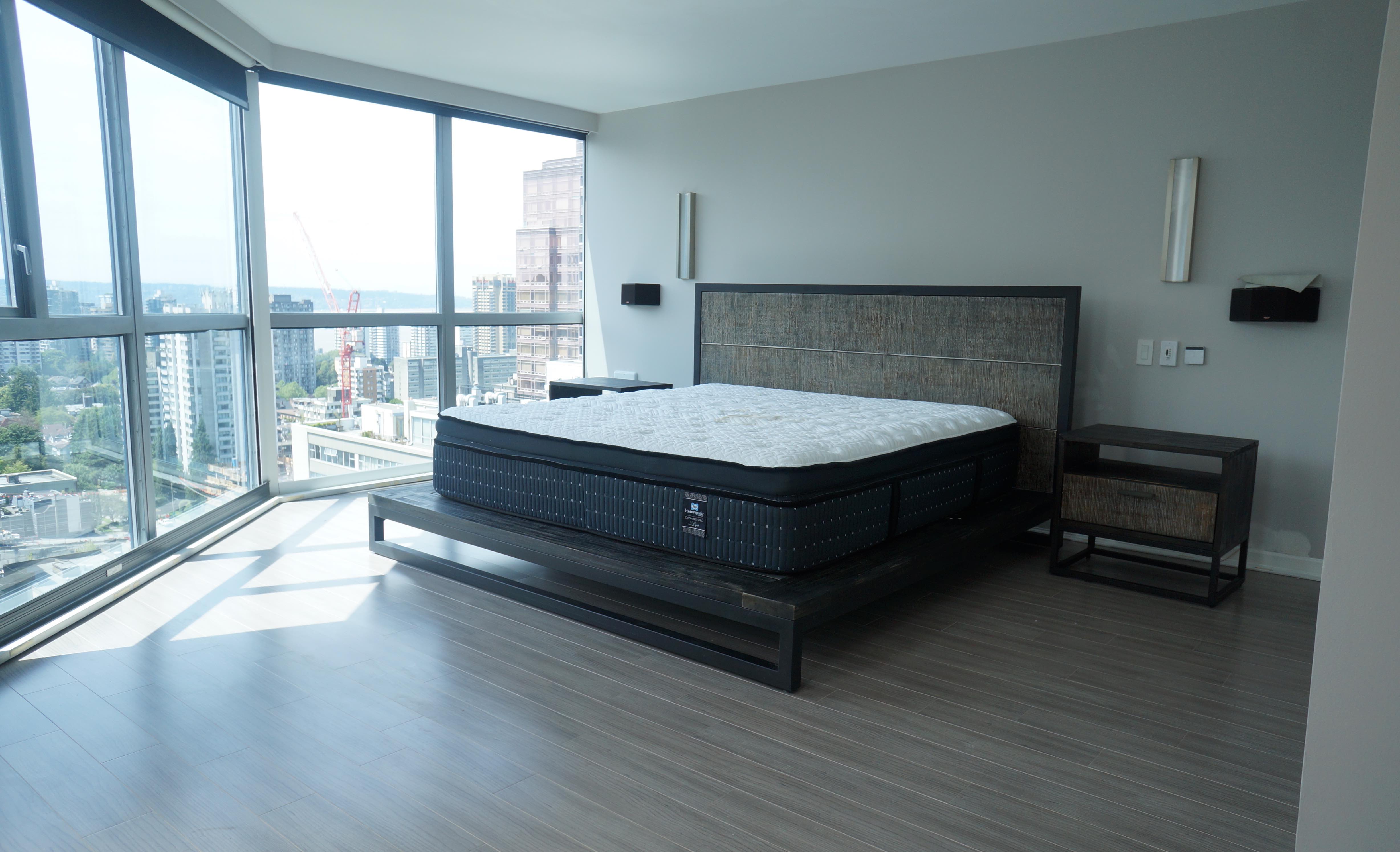 1415 w georgia st 5