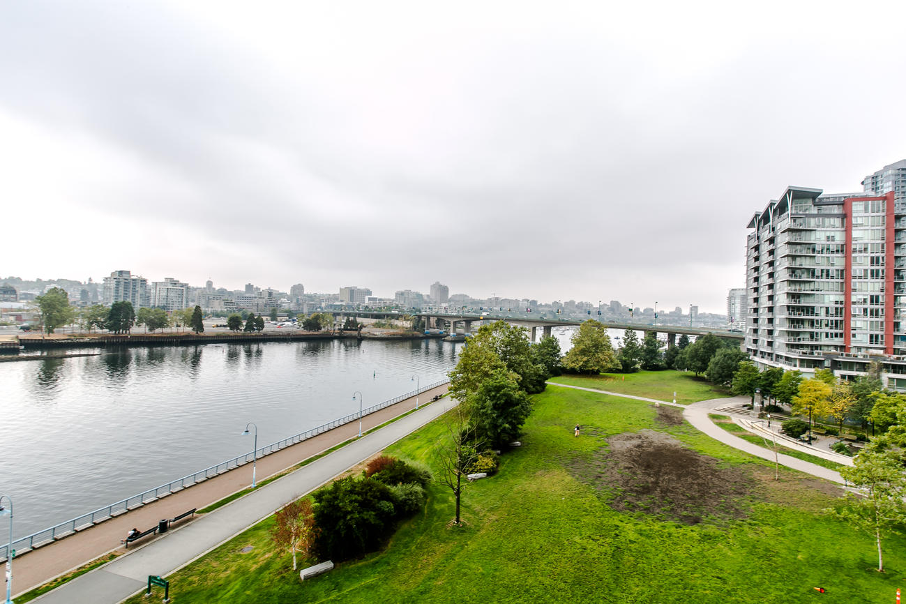 8 smithe mews vancouver 8