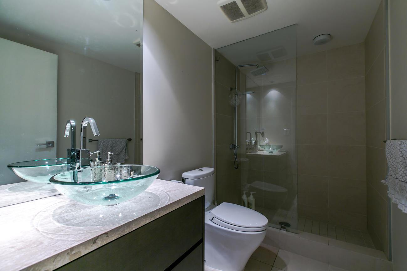 8 smithe mews vancouver 9