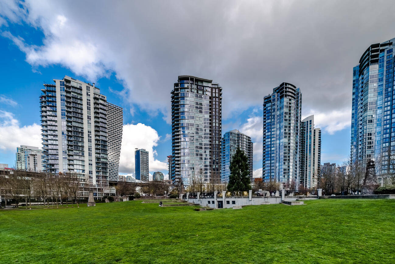 583 Beach Cresent Vancouver 3