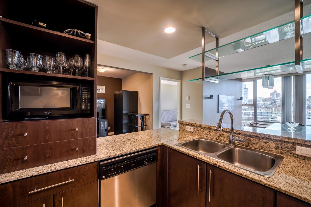 583 Beach Cresent Vancouver 7