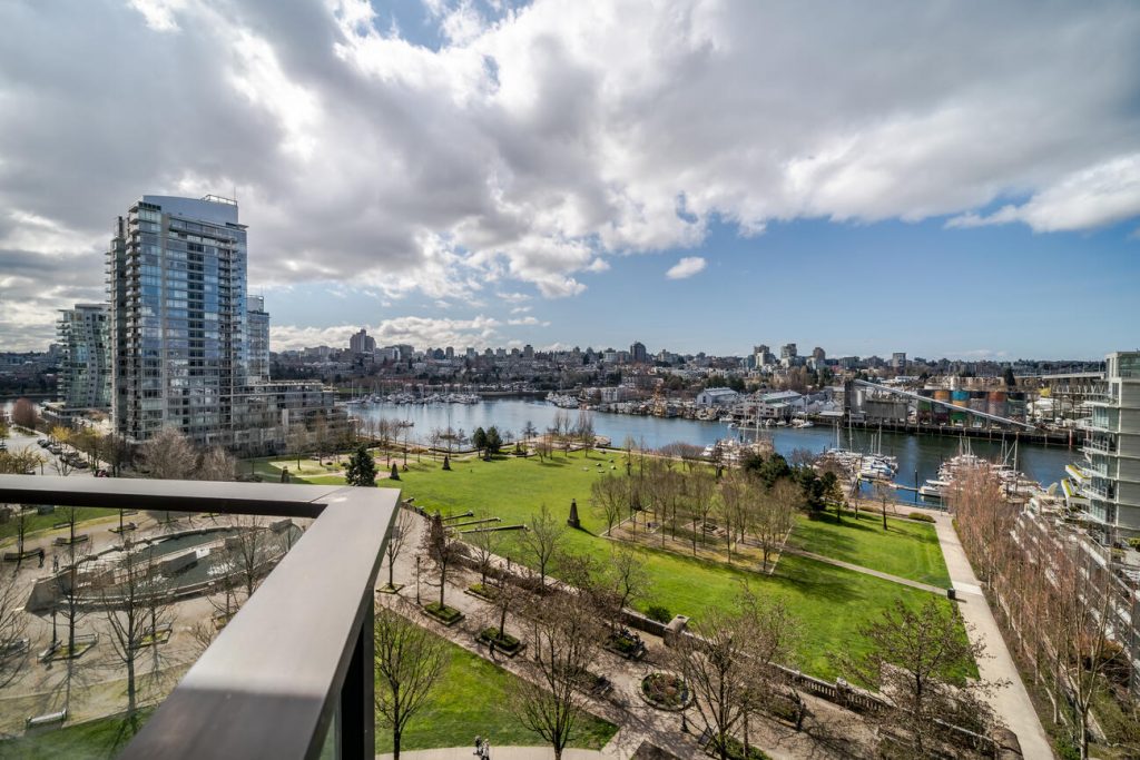 583 Beach Cres Vancouver