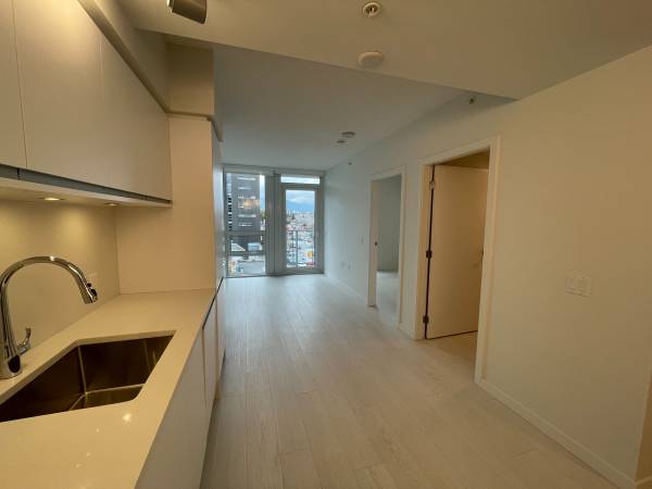 180 E 2nd Vancouver 8
