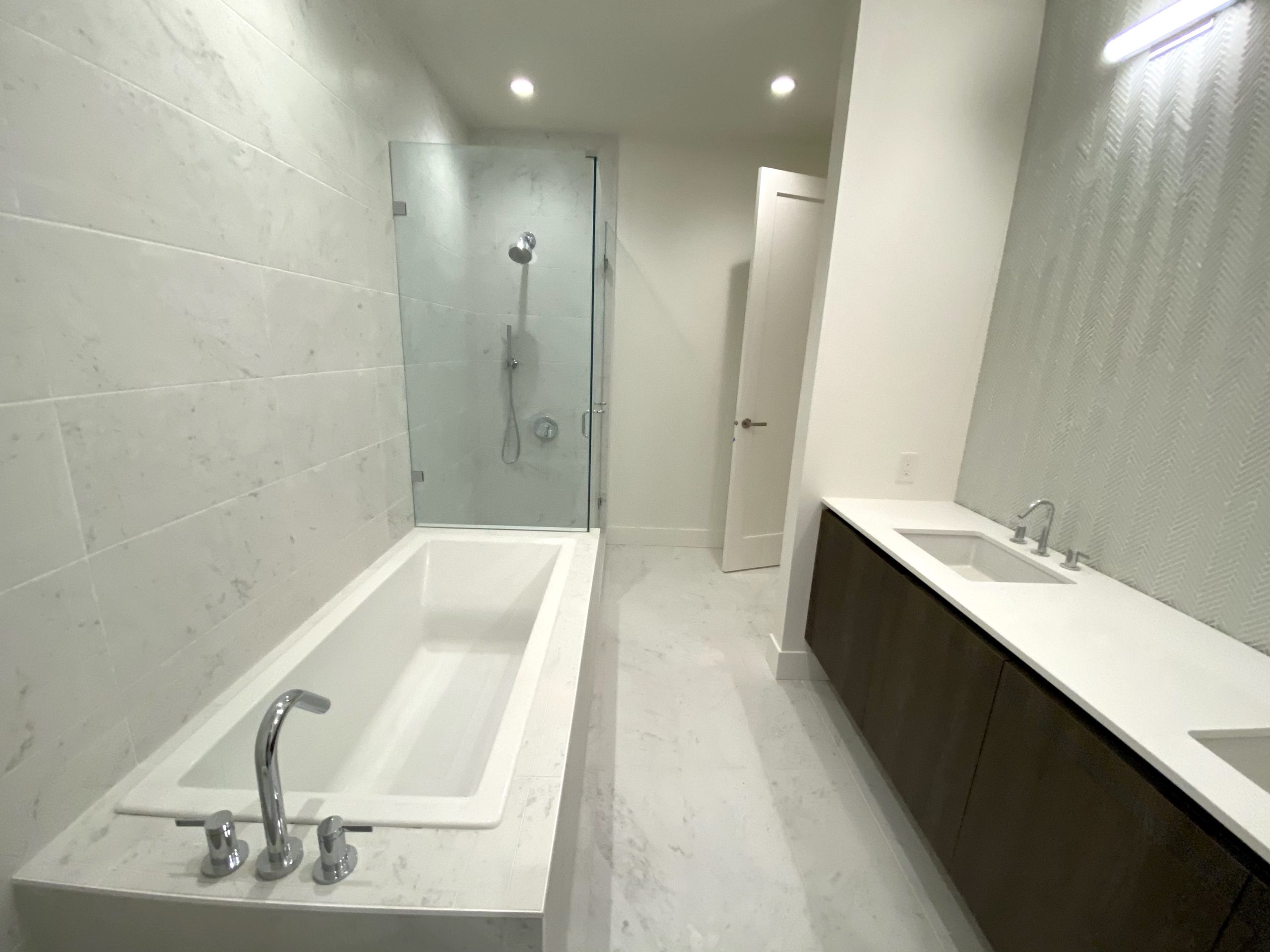 888 Government st Victoria 8