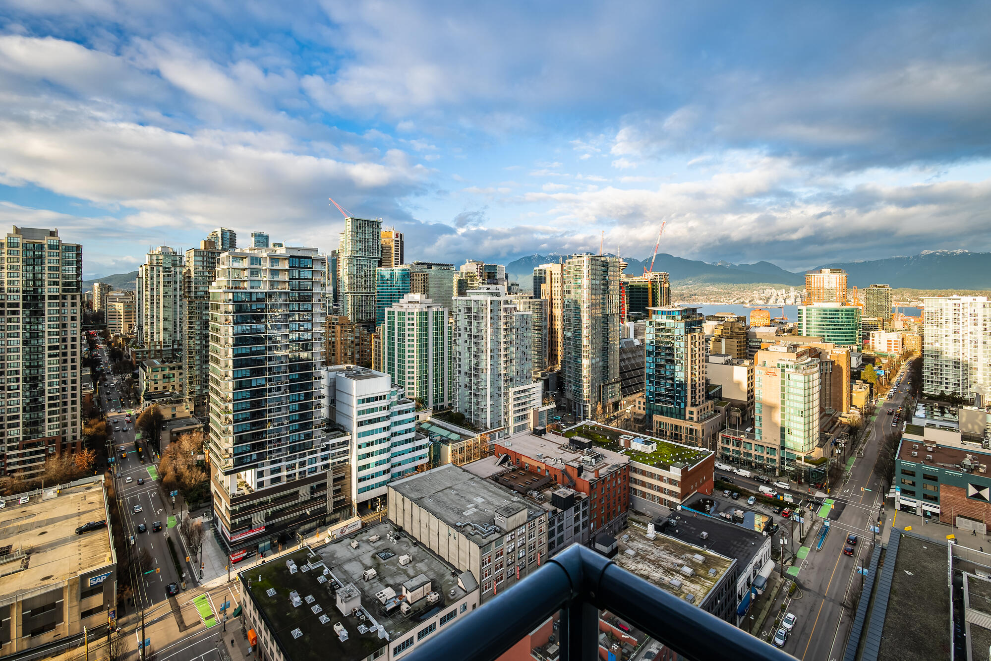 928 beatty st Vancouver 9