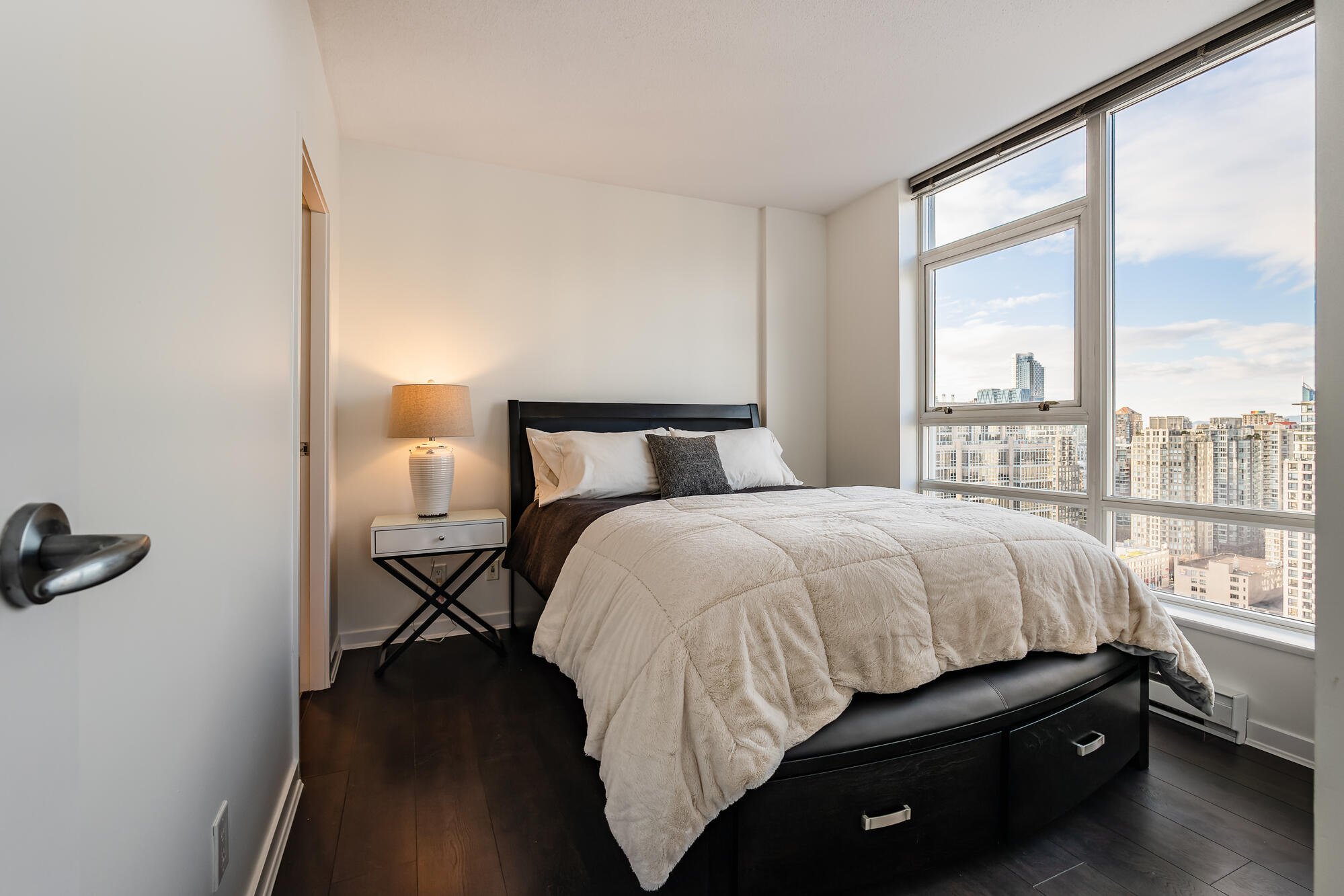 928 beatty st Vancouver 10