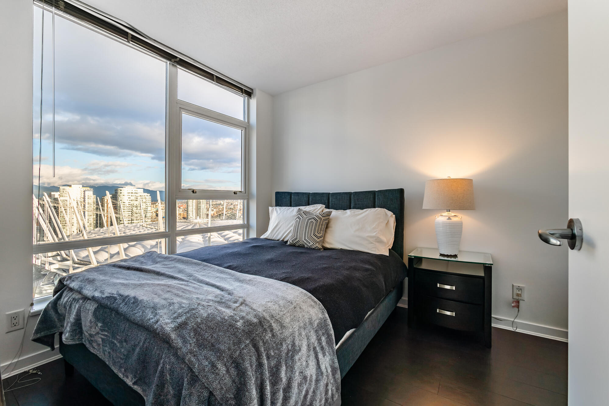 928 beatty st Vancouver 12