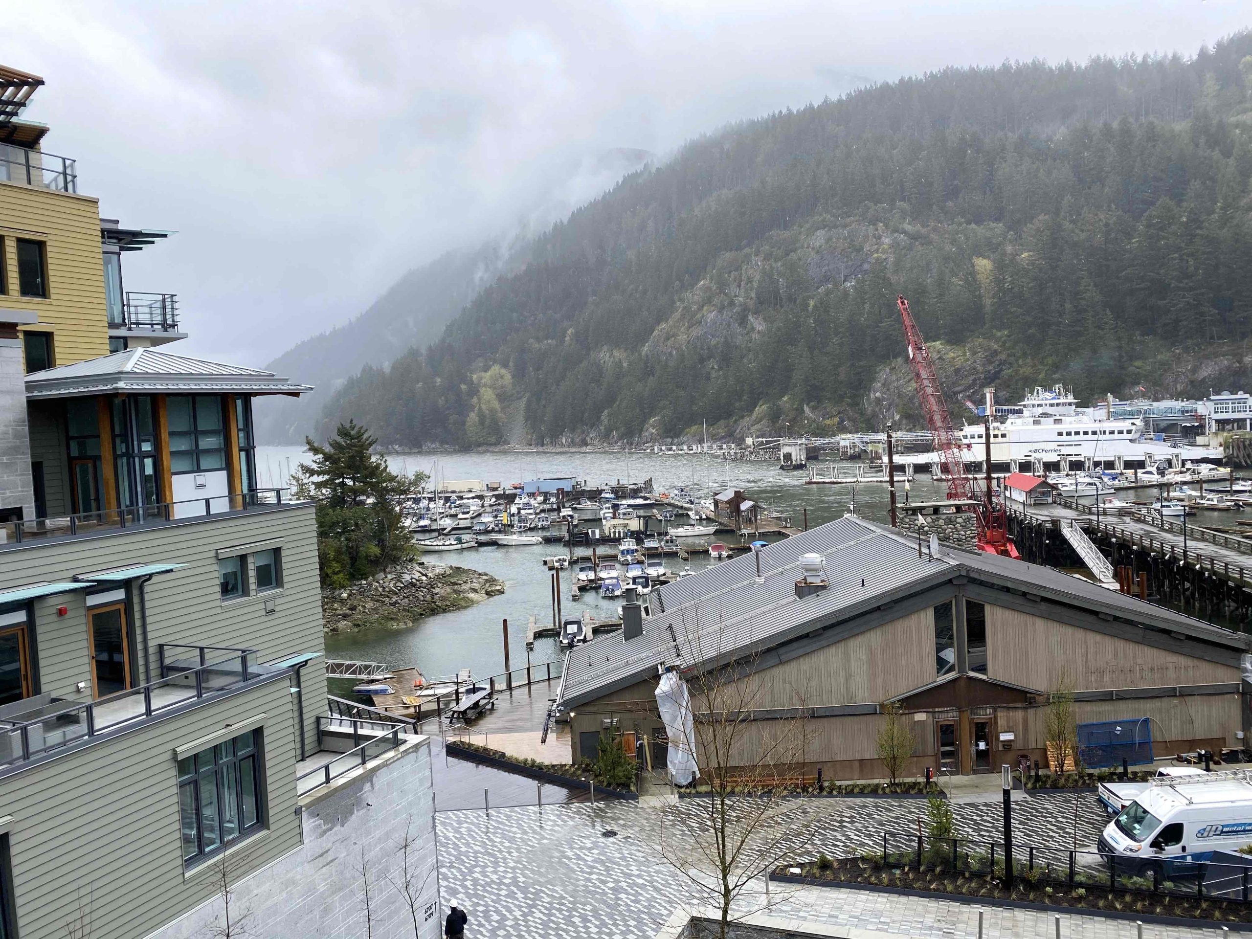 6707 Nelson ave West Vancouver 12