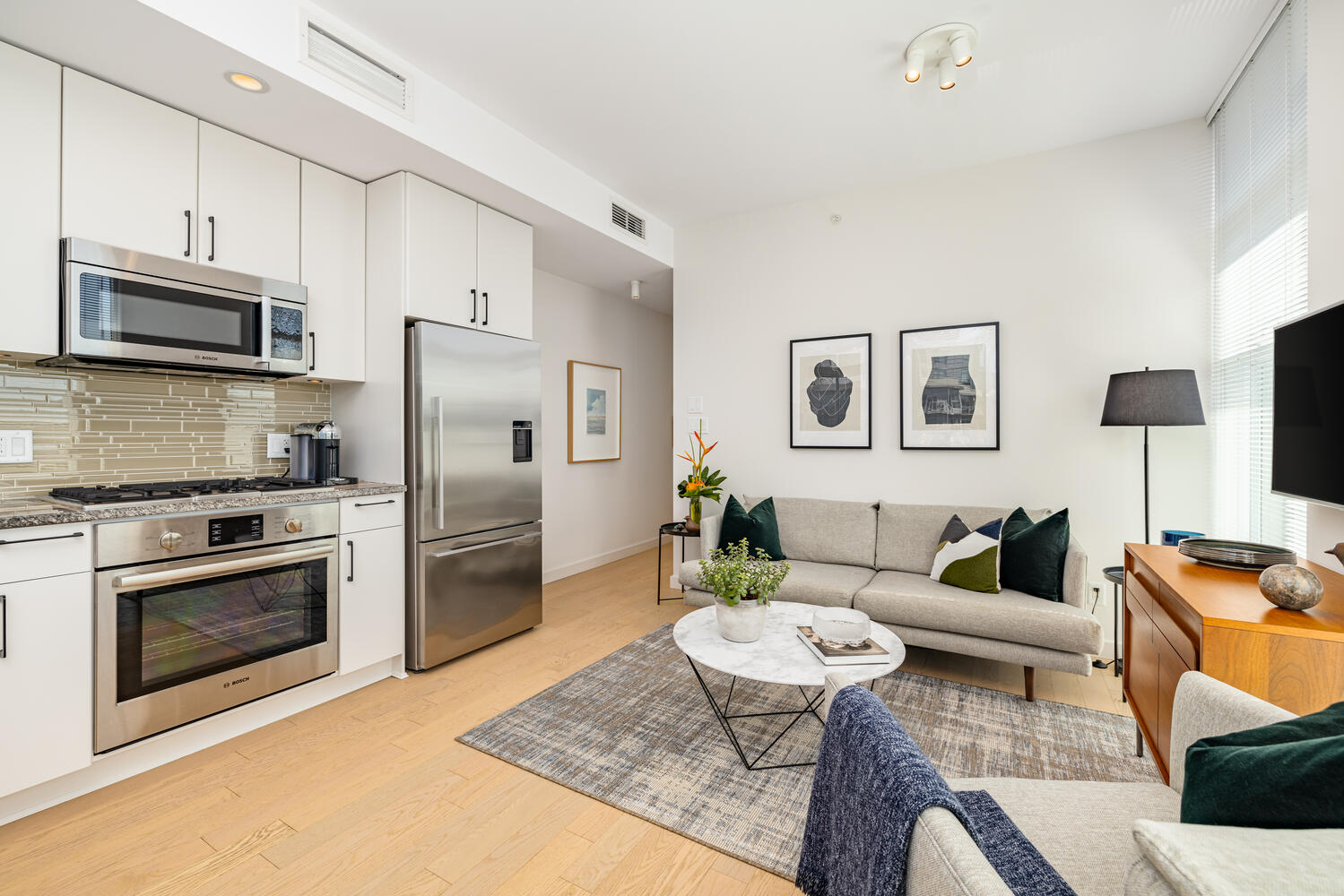 38 W 1st Vancouver 10