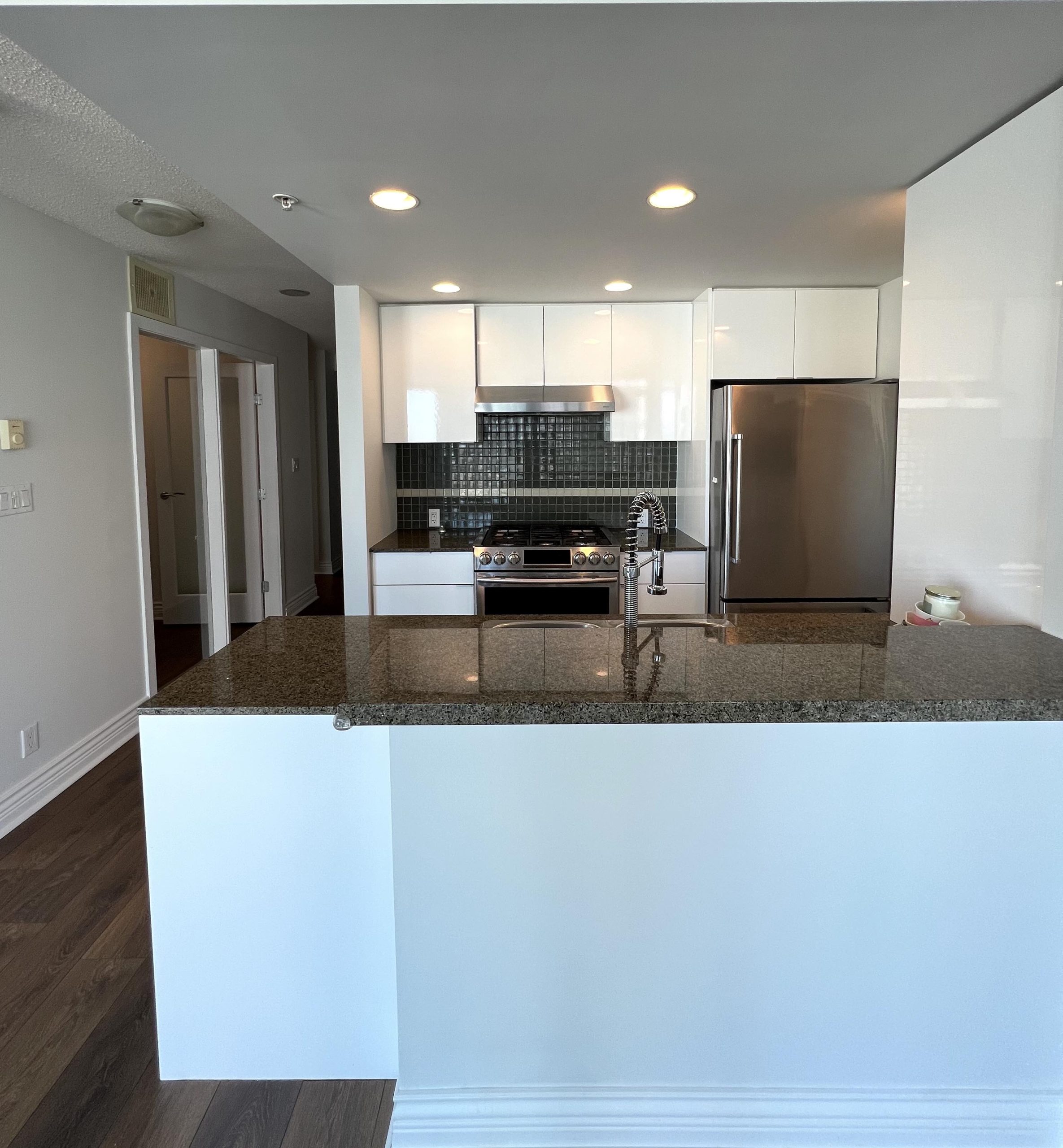 583 beach ave vancouver 14