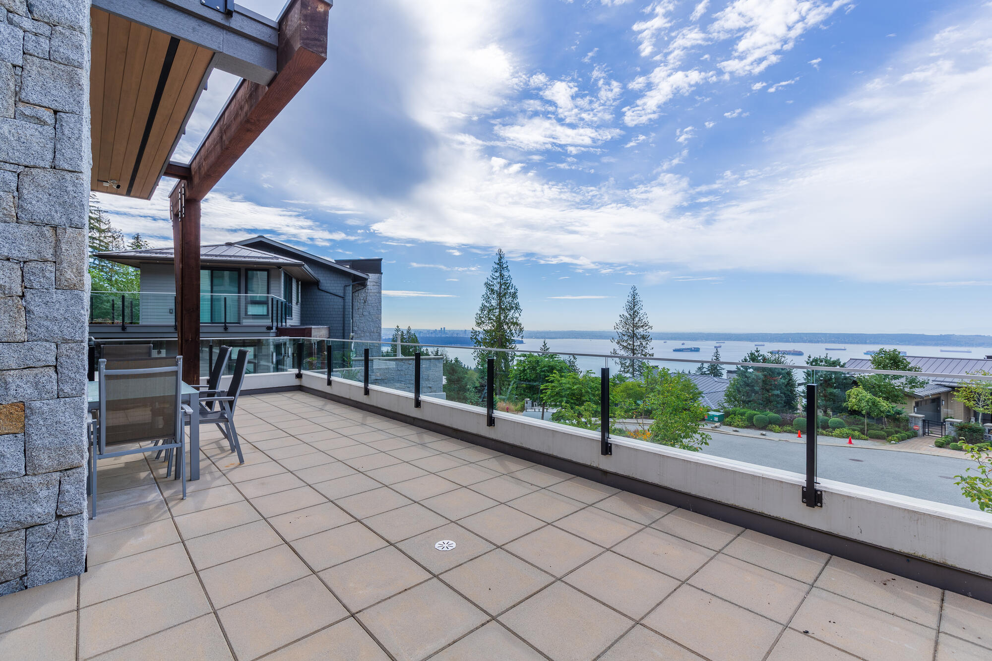 2938 Burfield place West Vancouver 17