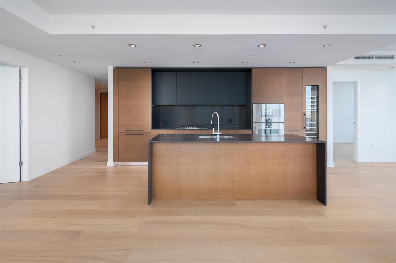 1289 Hornby st Vancouver 2