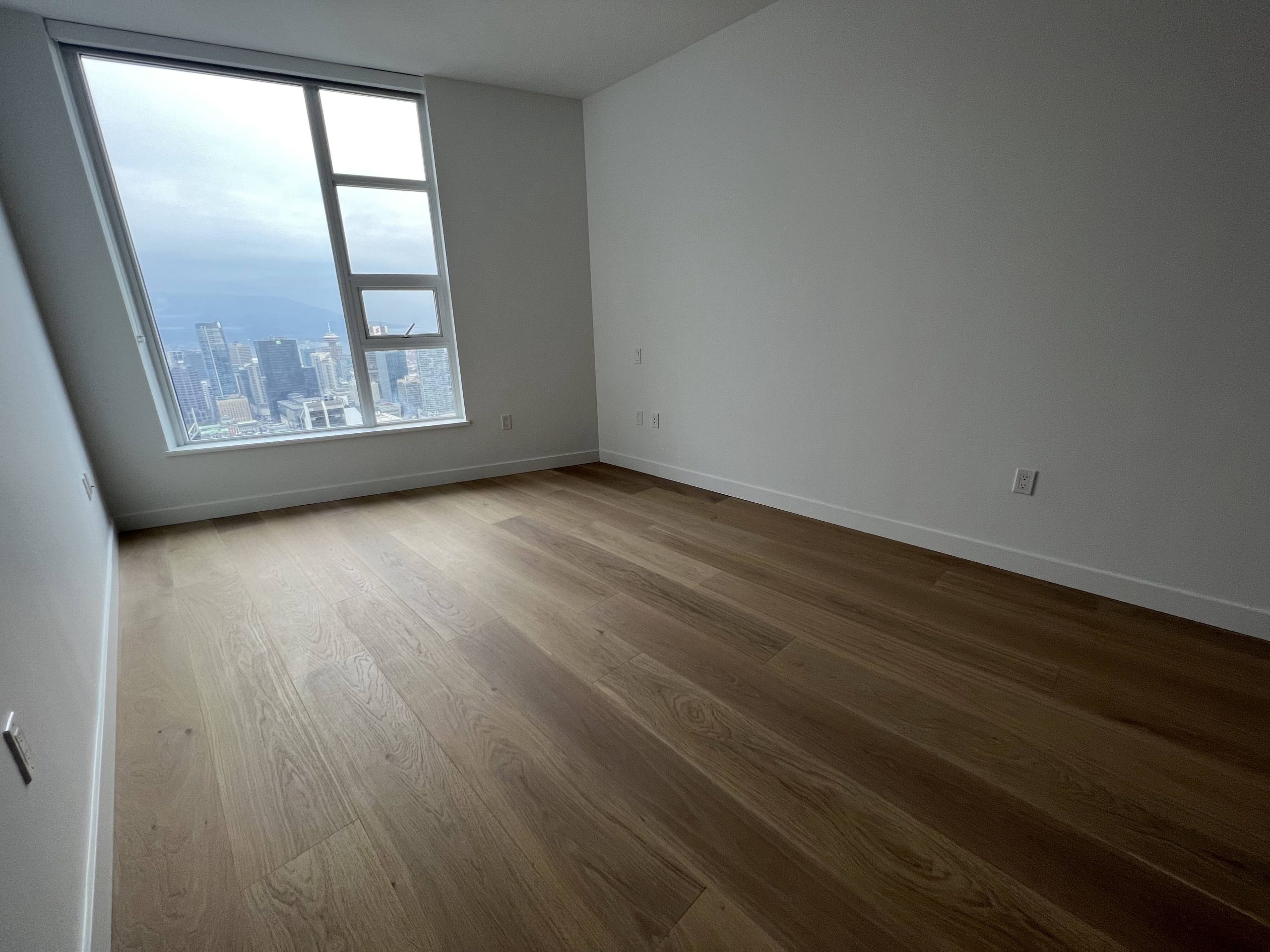 1289 Hornby st Vancouver 8