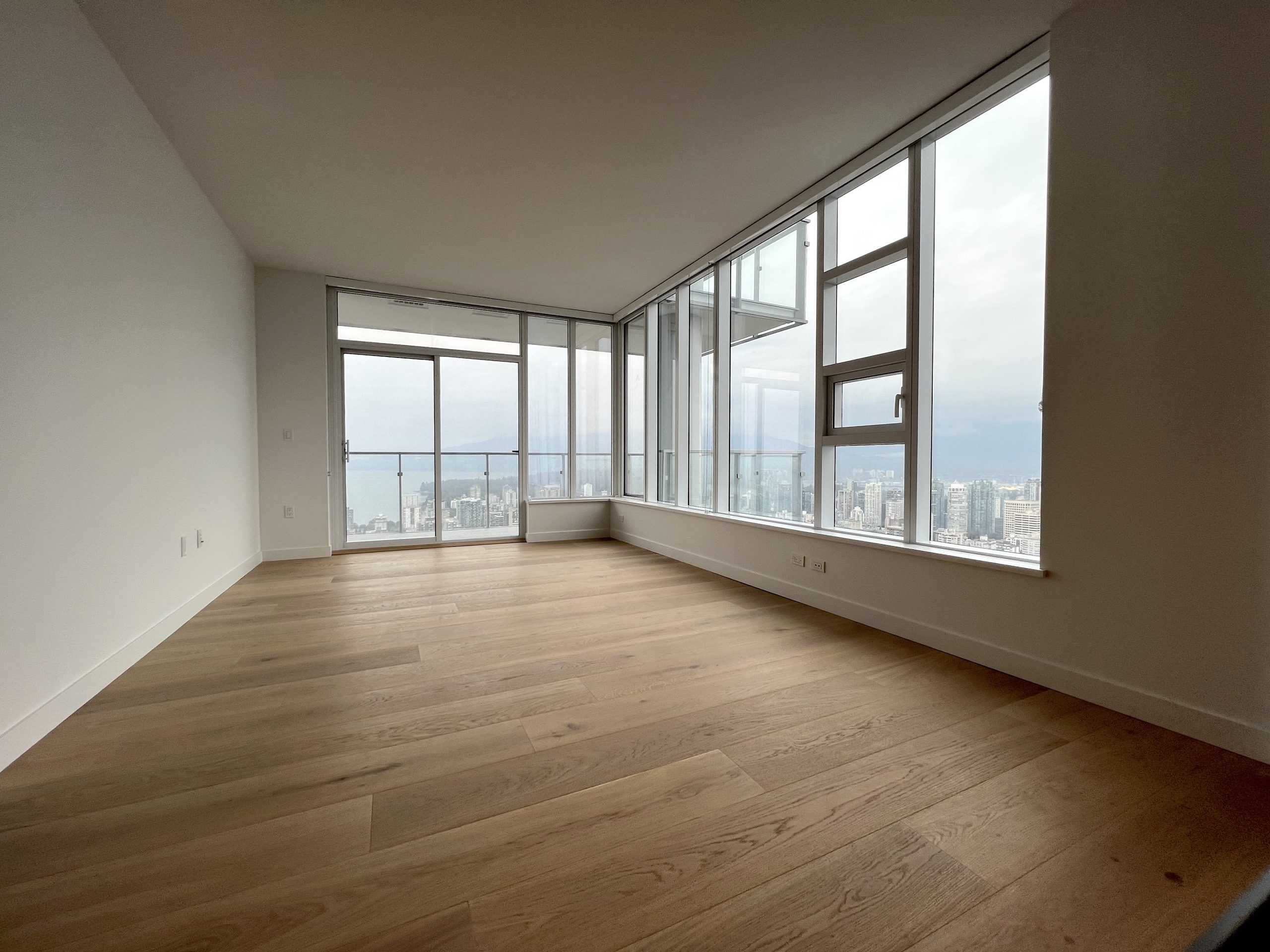 1289 Hornby st Vancouver 10